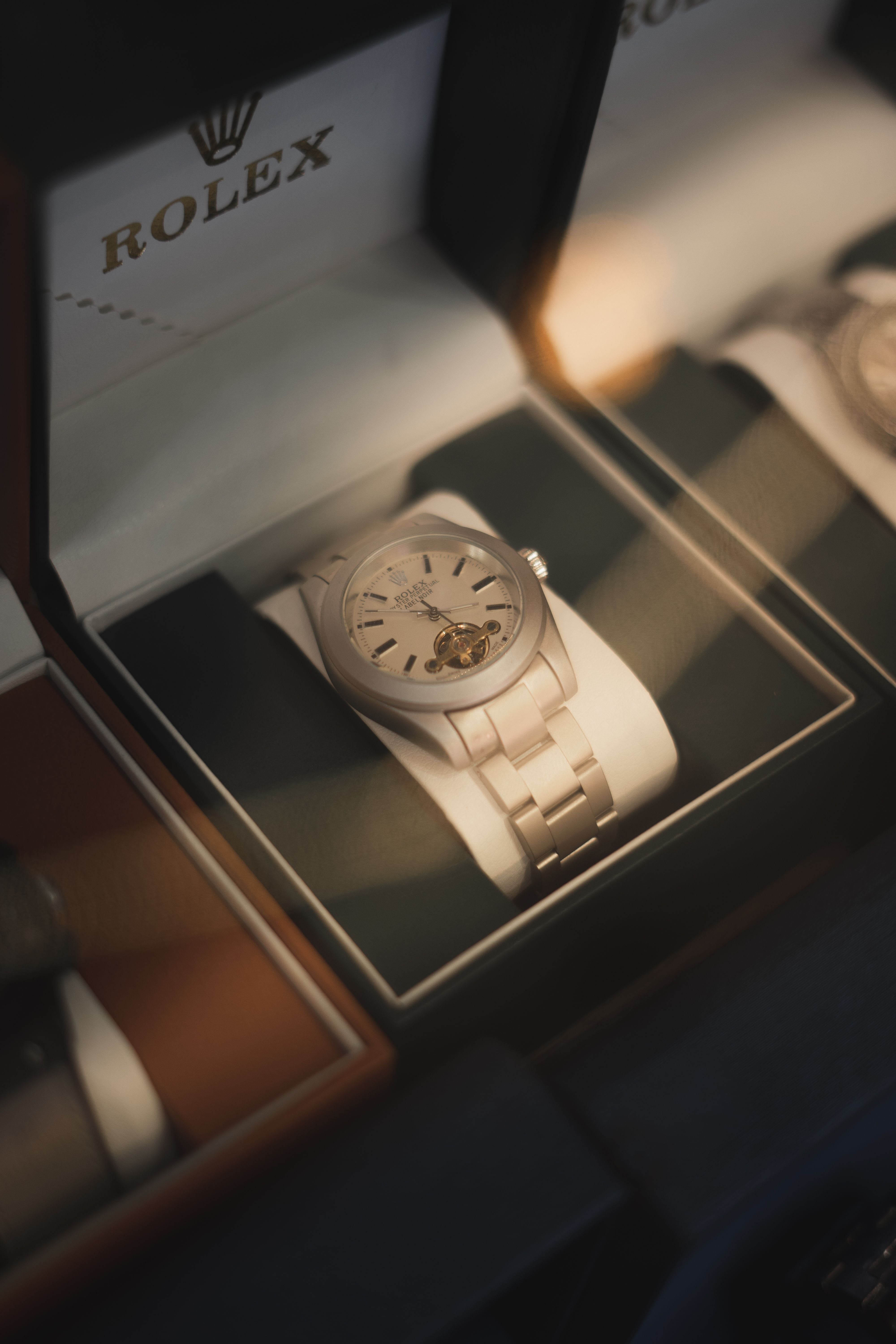 The Ultimate Guide to Buying a Luxury Rolex Watch in 2026