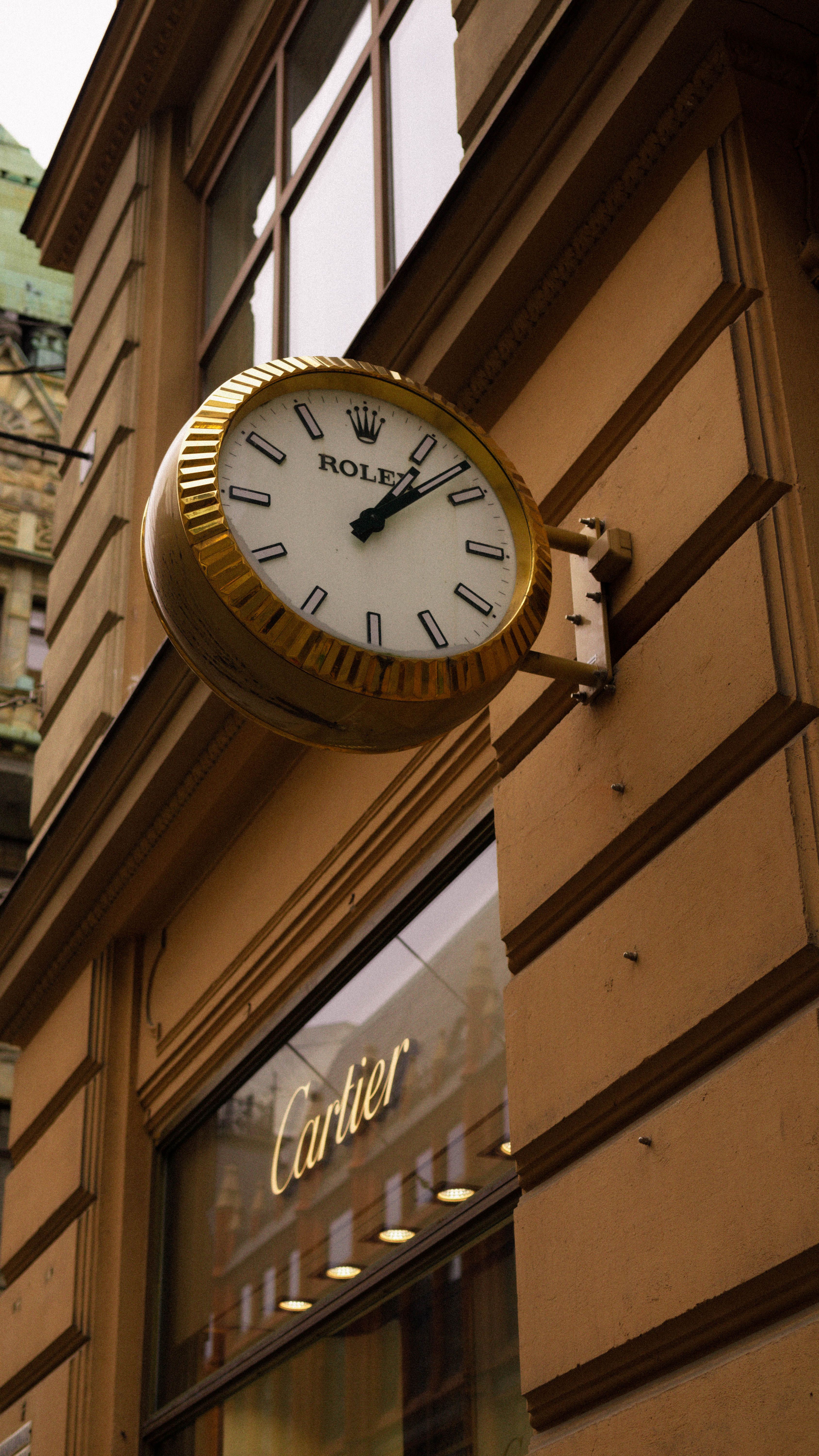 The Benefits of Buying a Pre Owned Rolex Watch