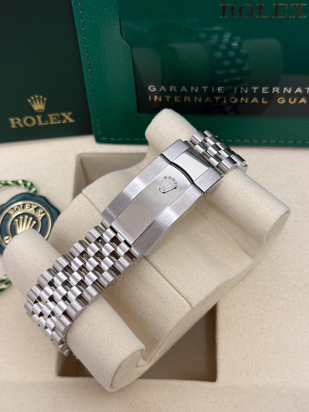 Rolex Datejust 36mm Blue Index Dial Fluted Bezel Jubilee Bracelet 126234