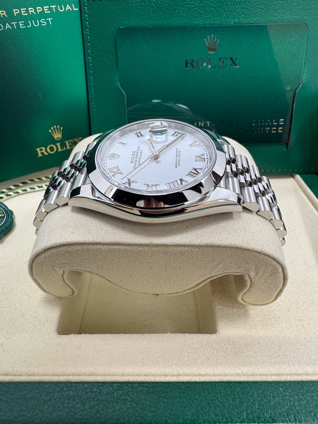Rolex Datejust 41mm White Roman Dial Smooth Bezel Jubilee Bracelet 126300 – New 2025
