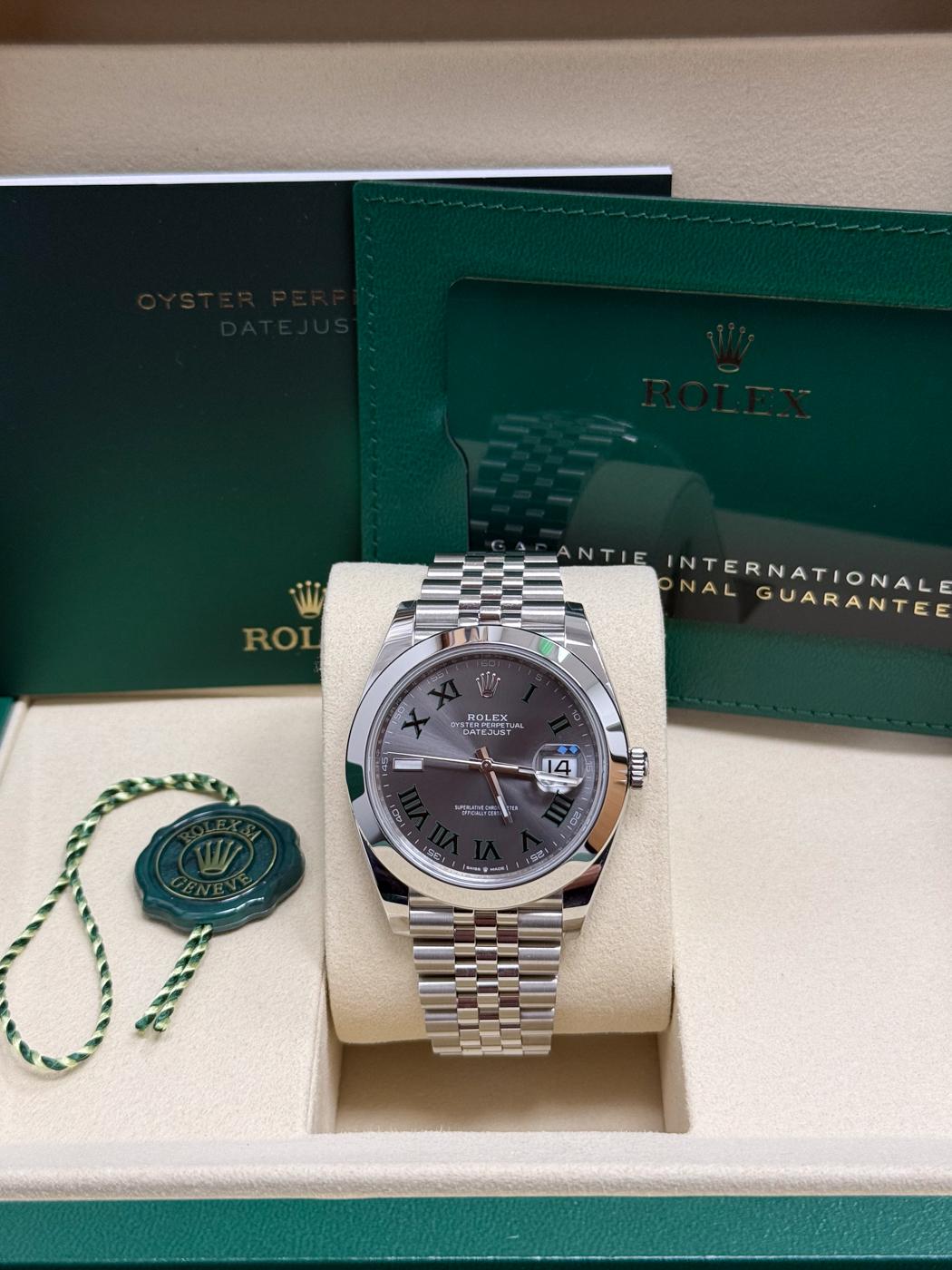 Rolex Datejust 41mm "Wimbledon" Dial Smooth Bezel Jubilee Bracelet 126300 – New