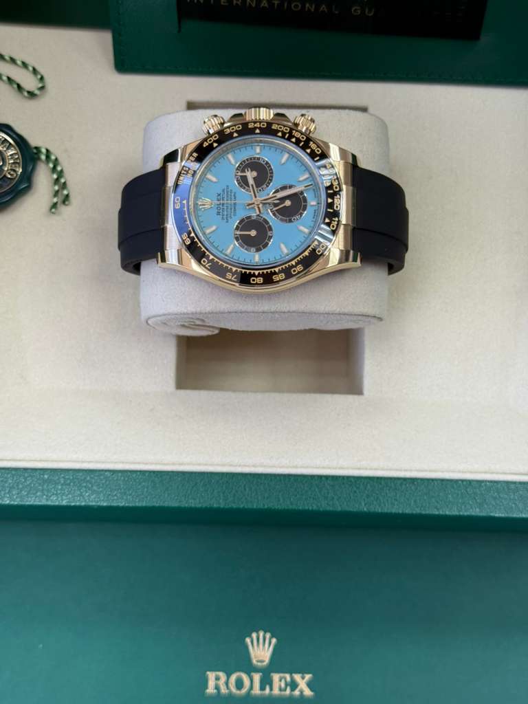Rolex Cosmograph Daytona "Tiffany" 40mm Yellow Gold Turquoise Blue and Black Dial Black Ceramic Bezel Oysterflex 126518LN – New 2025 / 2026