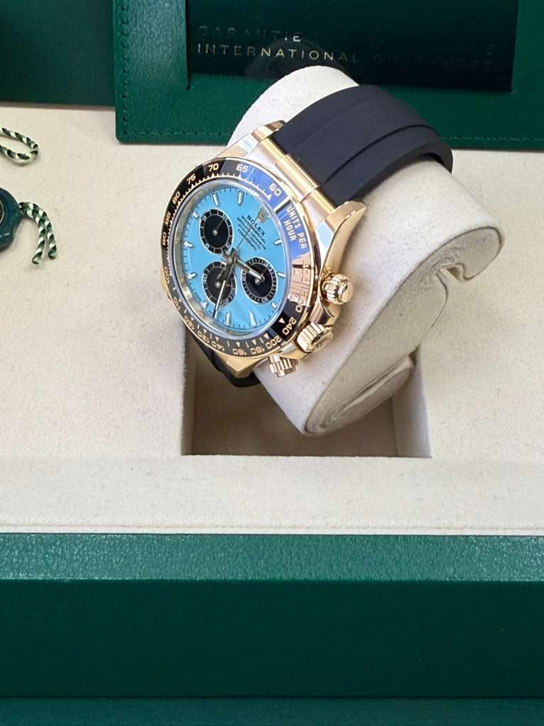 Rolex Cosmograph Daytona "Tiffany" 40mm Yellow Gold Turquoise Blue and Black Dial Black Ceramic Bezel Oysterflex 126518LN – New 2025 / 2026