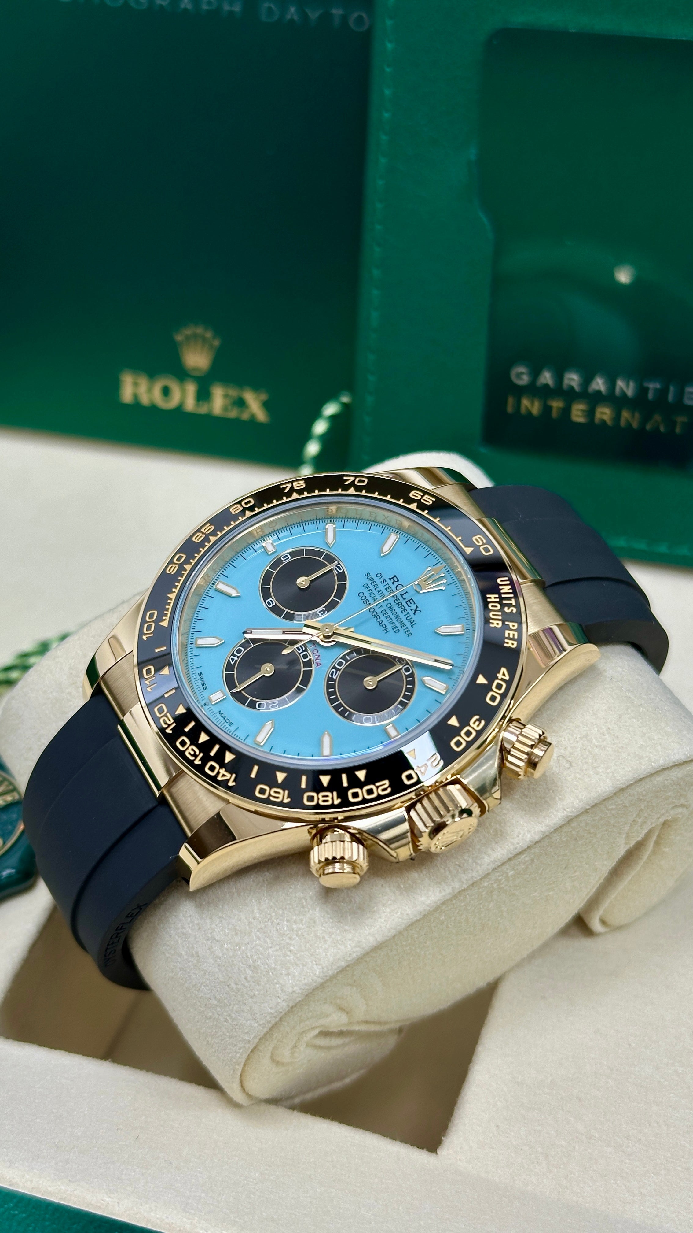 Rolex Cosmograph Daytona "Tiffany" 40mm Yellow Gold Turquoise Blue and Black Dial Black Ceramic Bezel Oysterflex 126518LN – New 2025 / 2026