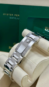 Rolex Datejust 41mm Smooth Bezel Blue Index Dial Oyster - 126300 - New 2025