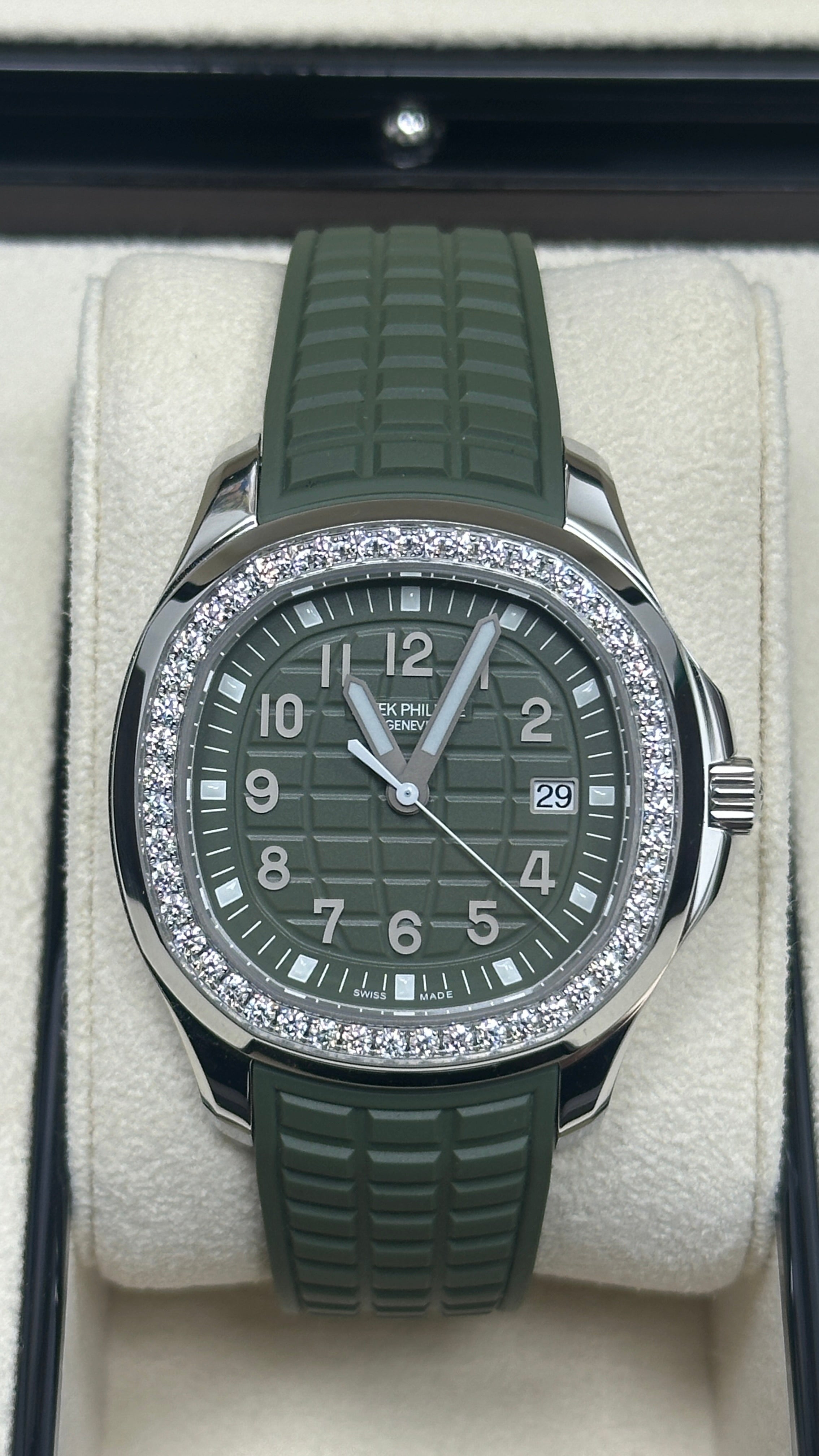 Patek Philippe Aquanaut - 5267/200A-011