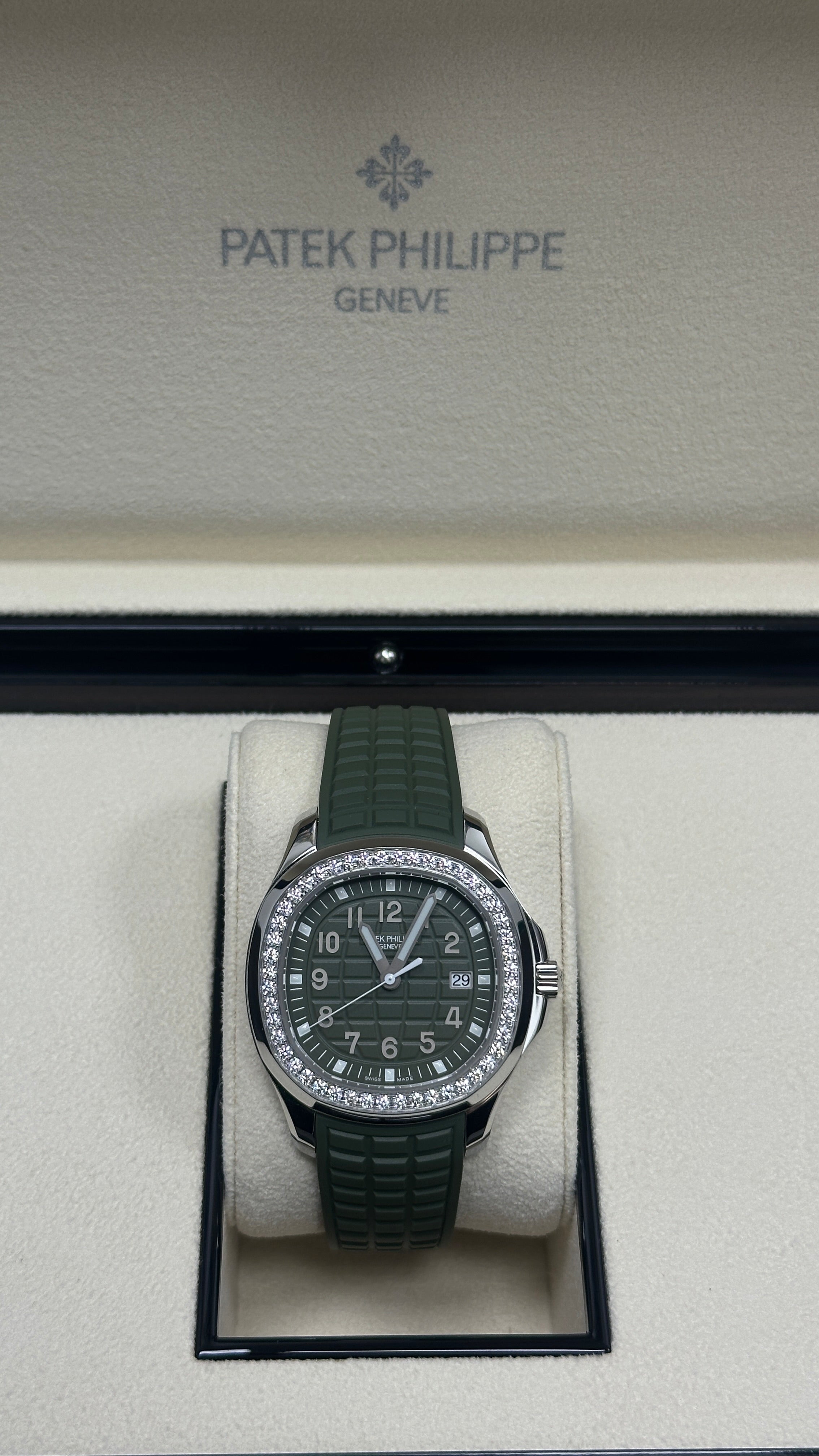 Patek Philippe Aquanaut - 5267/200A-011