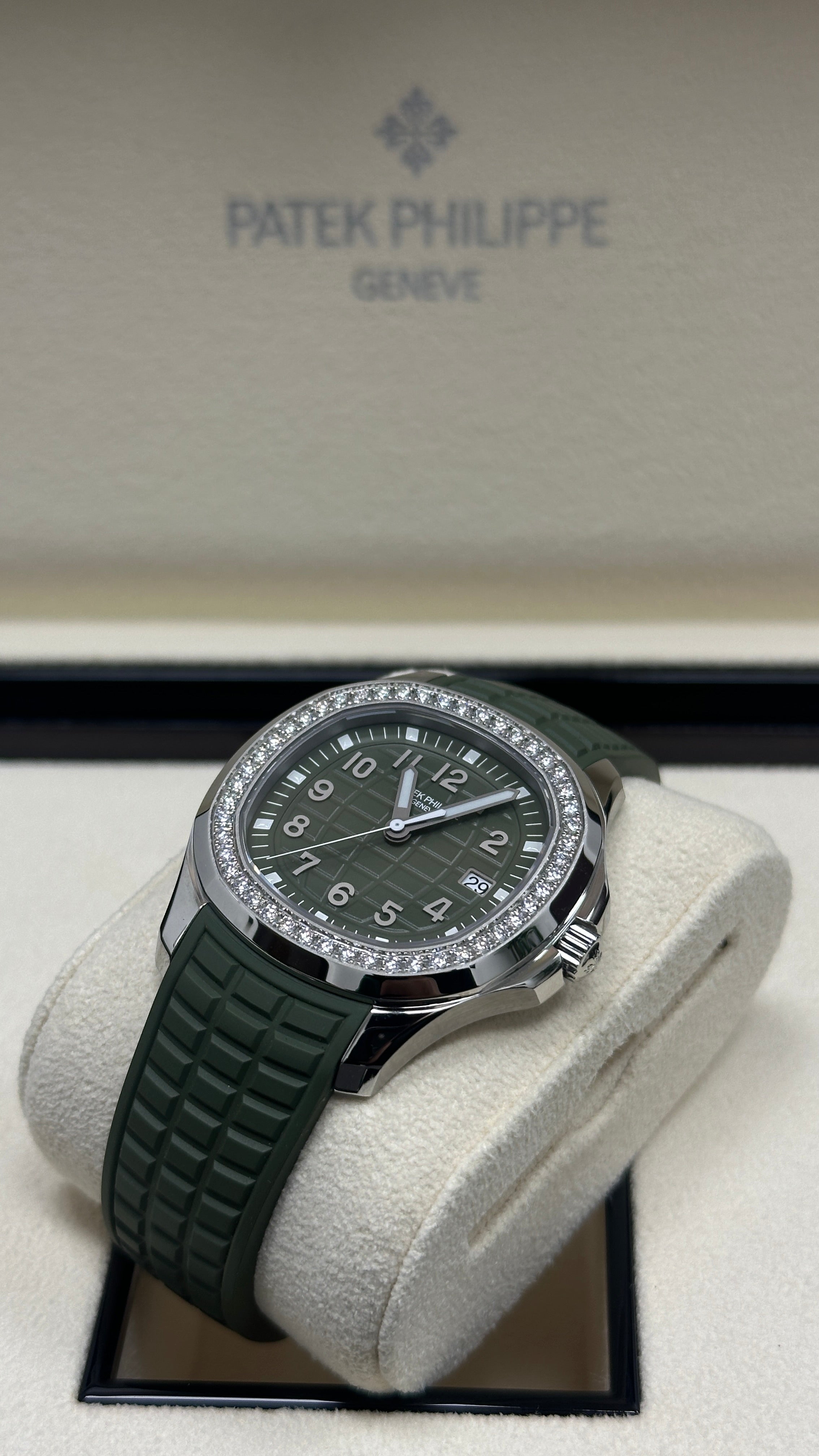 Patek Philippe Aquanaut - 5267/200A-011