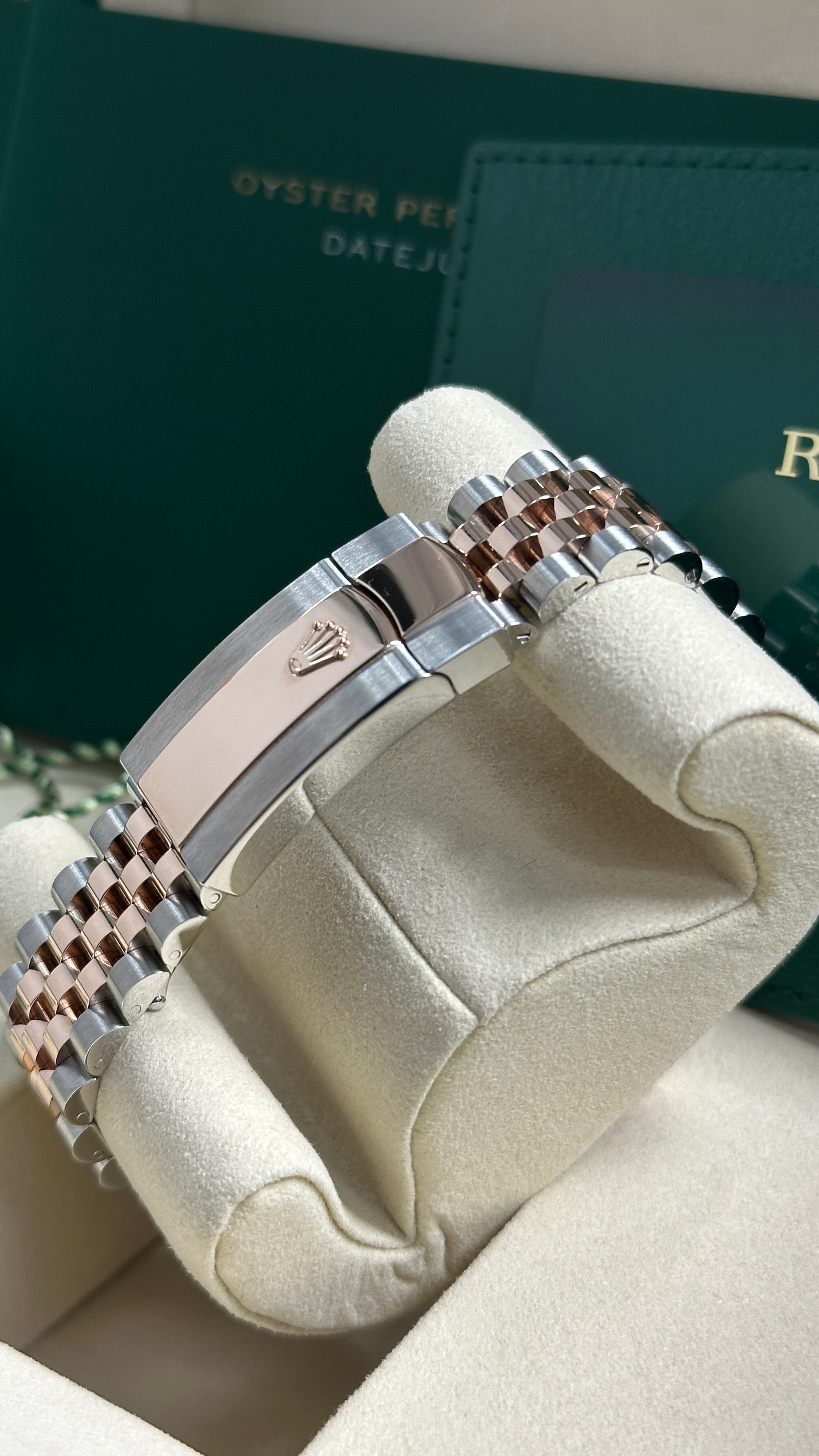 Rolex Datejust 36mm Two-Tone Everose Gold White Index Dial Fluted Bezel Jubilee