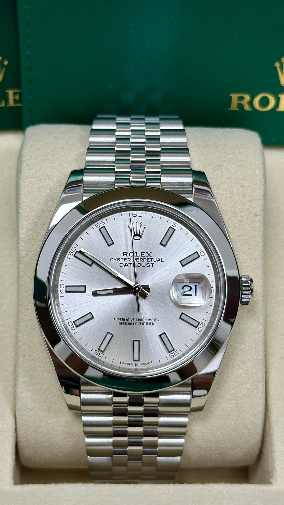 Rolex Datejust 41mm Silver Index Dial Smooth Bezel Jubilee Bracelet 126300