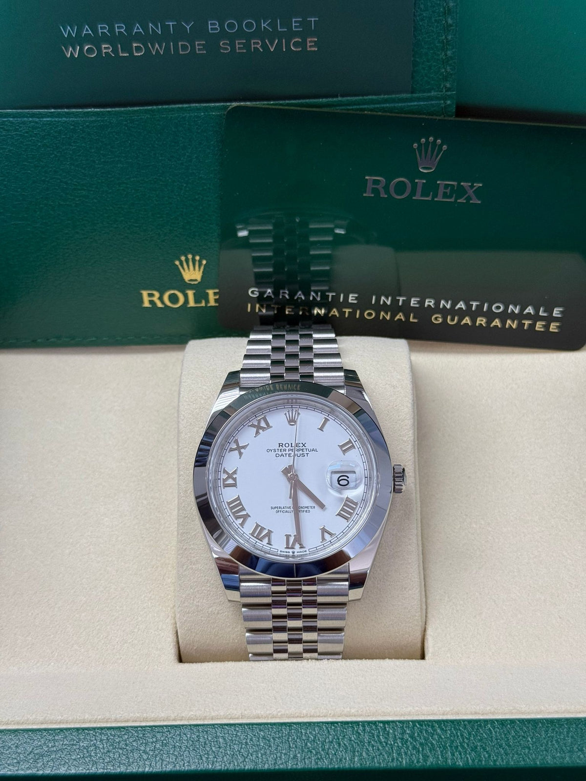 Rolex Datejust 41mm White Roman Dial Smooth Bezel Jubilee Bracelet 126300 – New