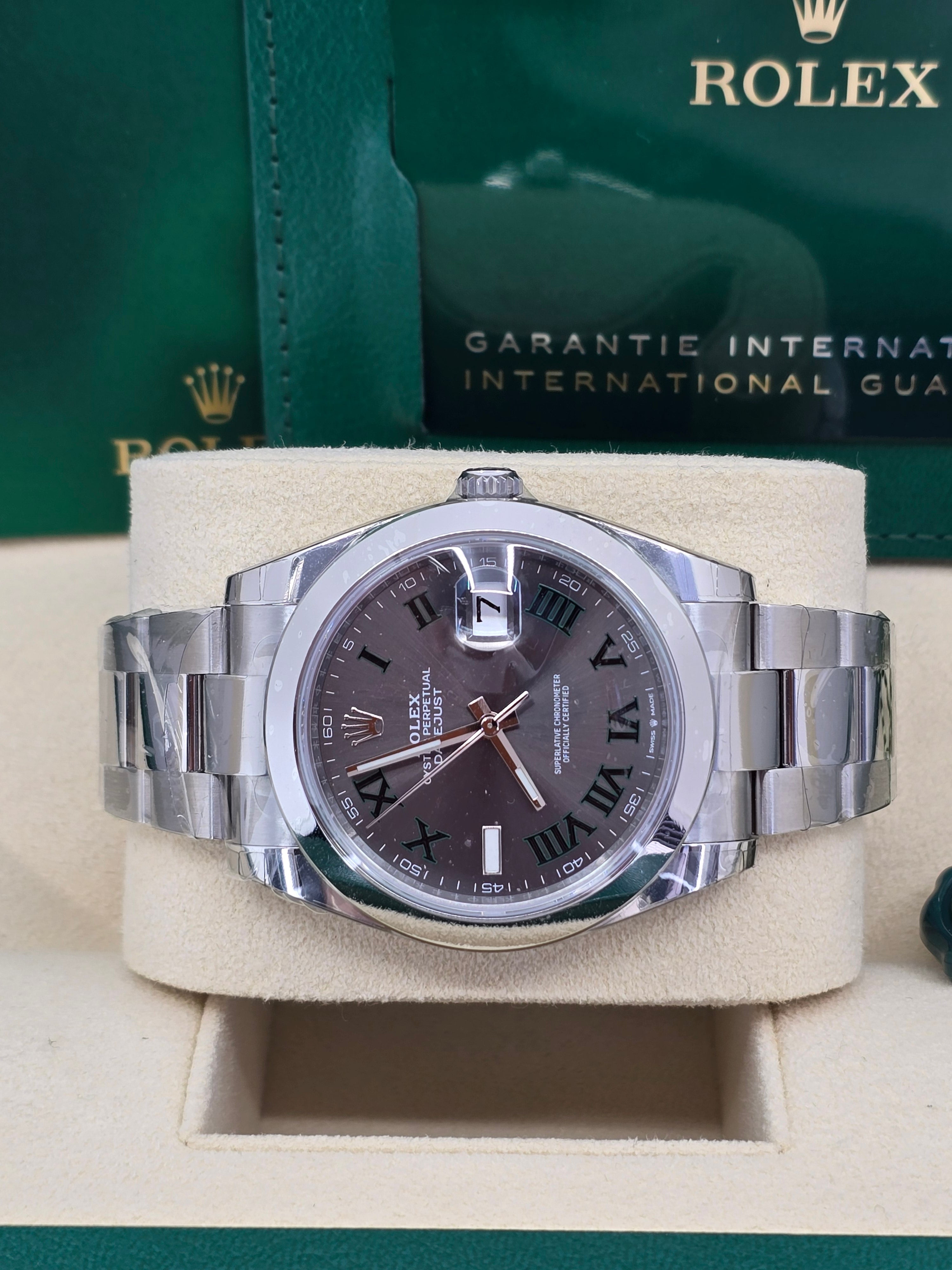 Rolex Datejust 41mm "Wimbledon" Dial Smooth Bezel Oyster Bracelet 126300 – New