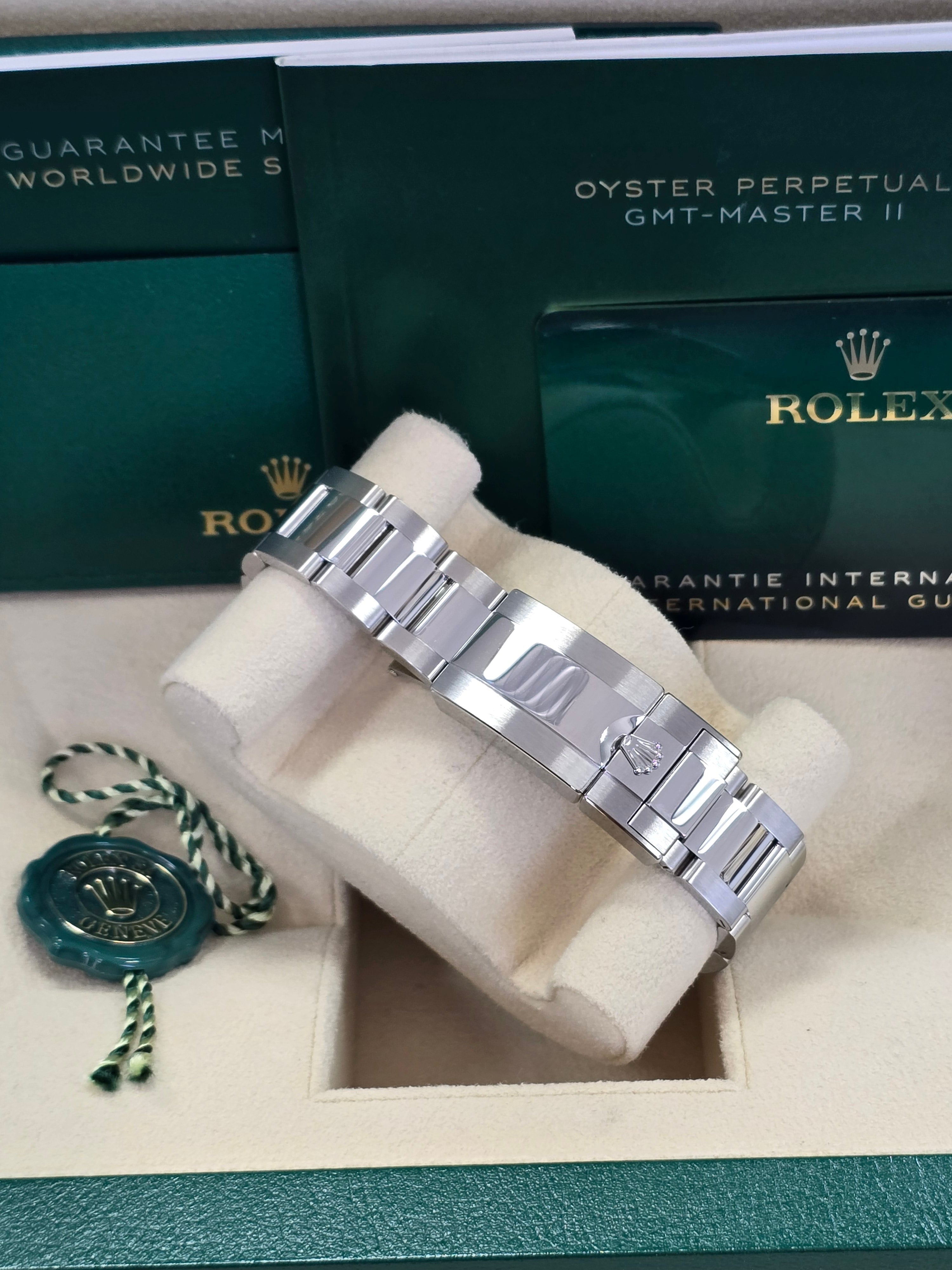 Rolex GMT-Master II "Bruce Wayne" 40mm Black Dial Black Bezel Oyster Bracelet