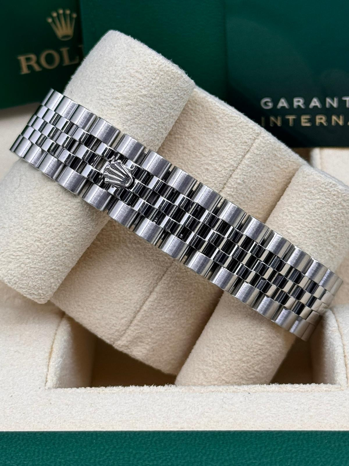 Rolex Lady Datejust 31mm Pink Roman Diamond Dial Fluted Bezel Jubilee Bracelet