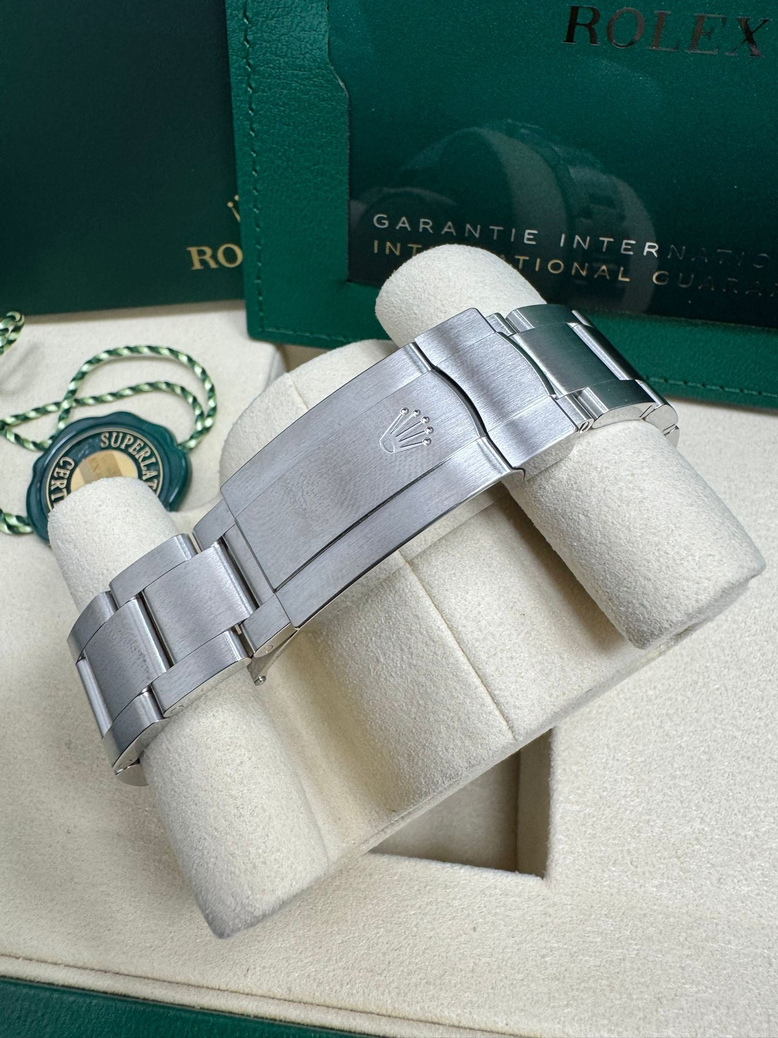 Rolex Oyster Perpetual 36mm Beige Dial Oyster Bracelet – 126000