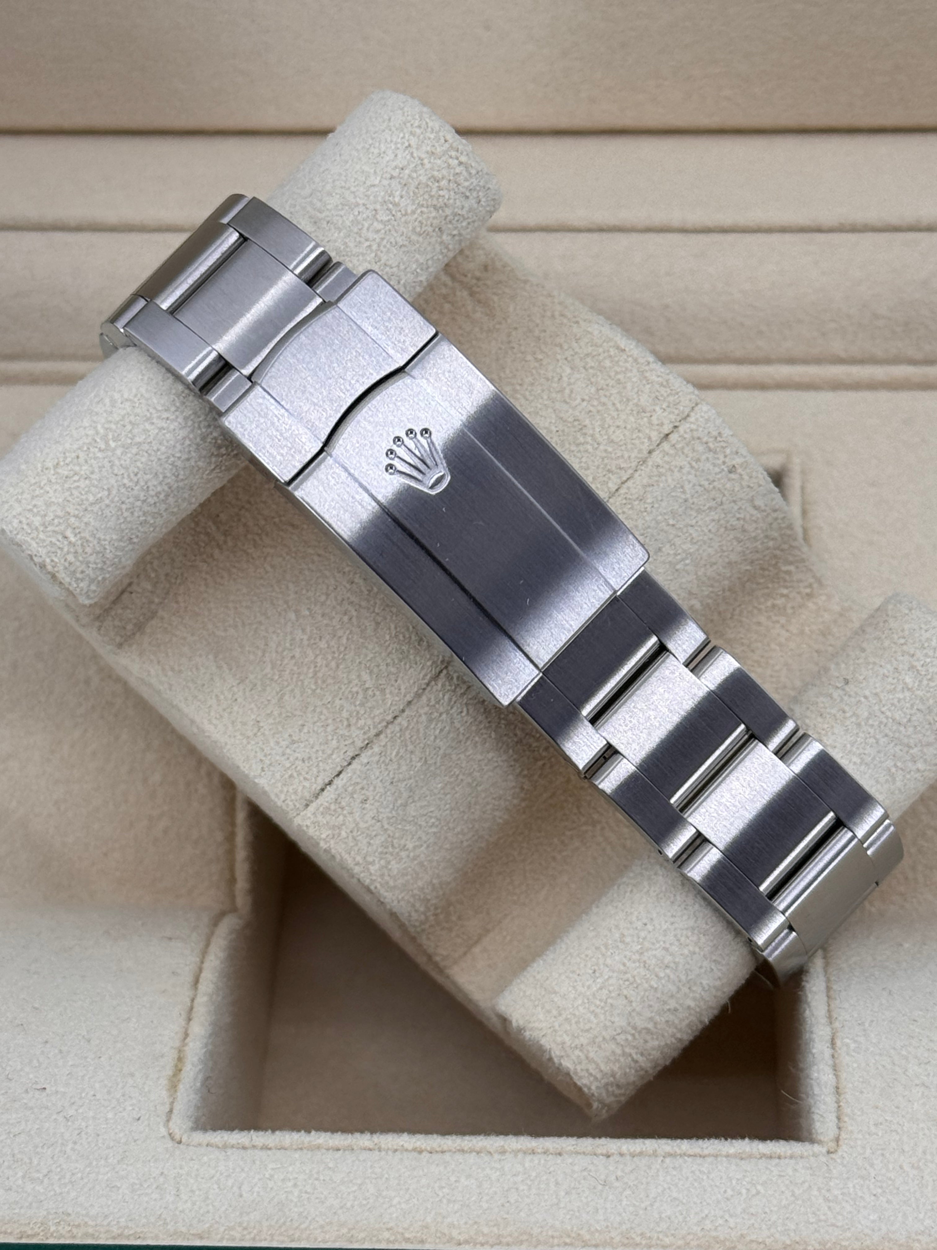 Rolex Oyster Perpetual 36mm Turquoise Dial Oyster Bracelet – 126000