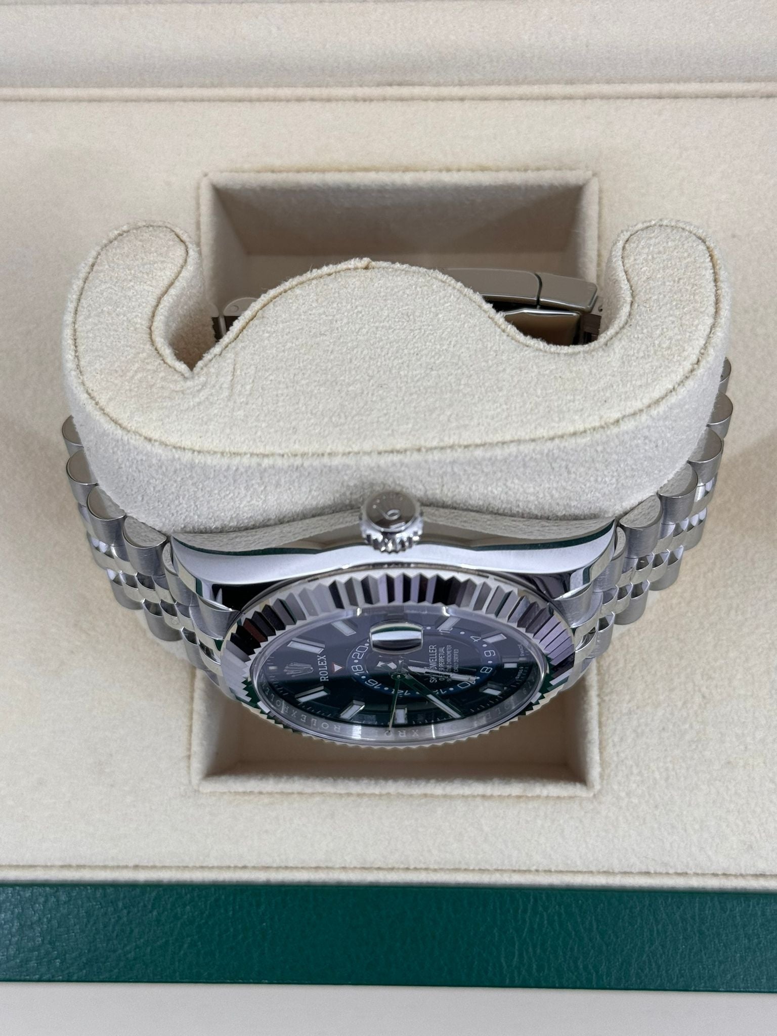 Rolex Sky-Dweller 42mm Blue Dial Jubilee Bracelet 336934 – New 2025 / 2026