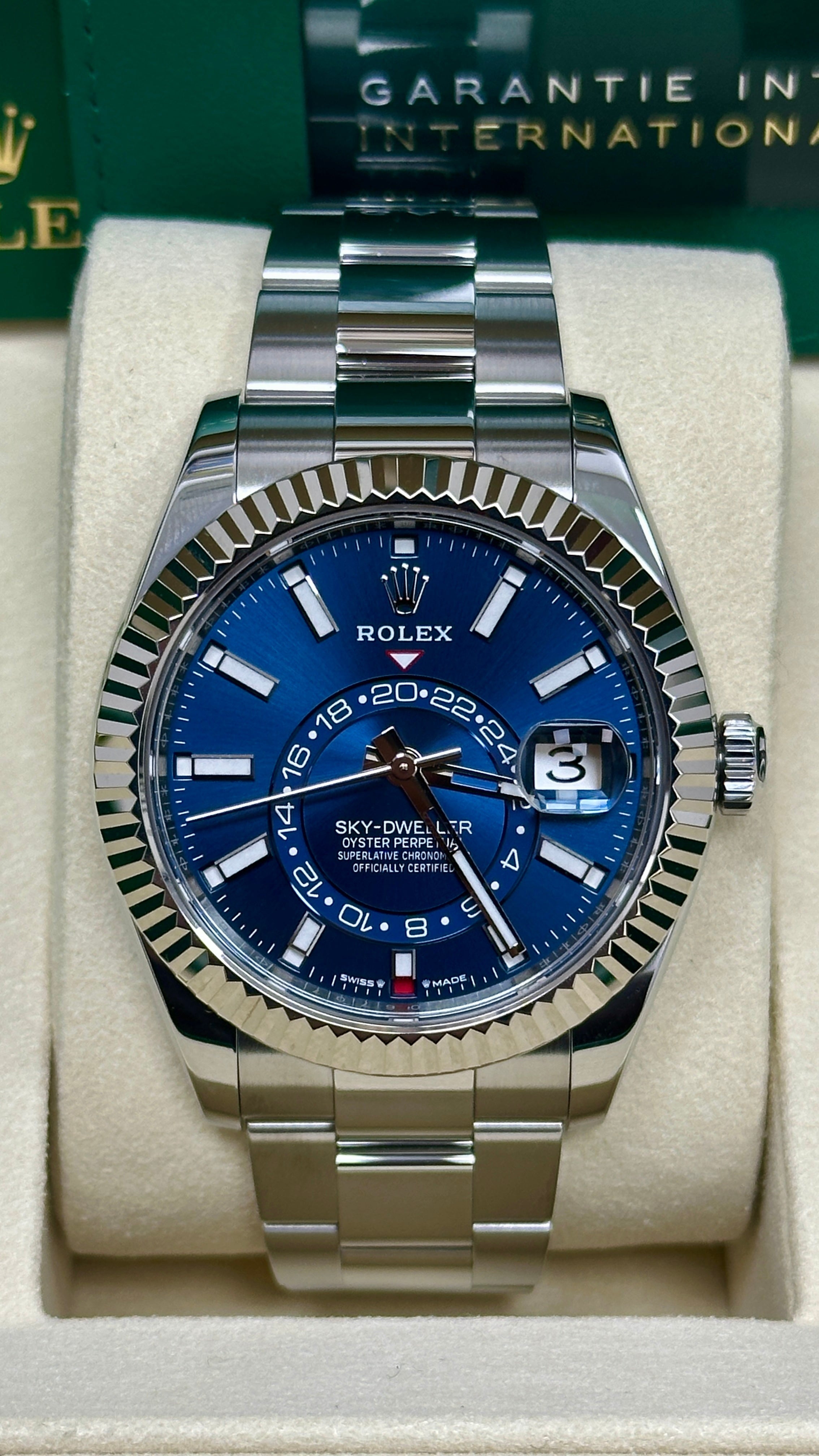 Rolex Sky-Dweller 42mm Blue Dial Oyster Bracelet 336934 – New 2026