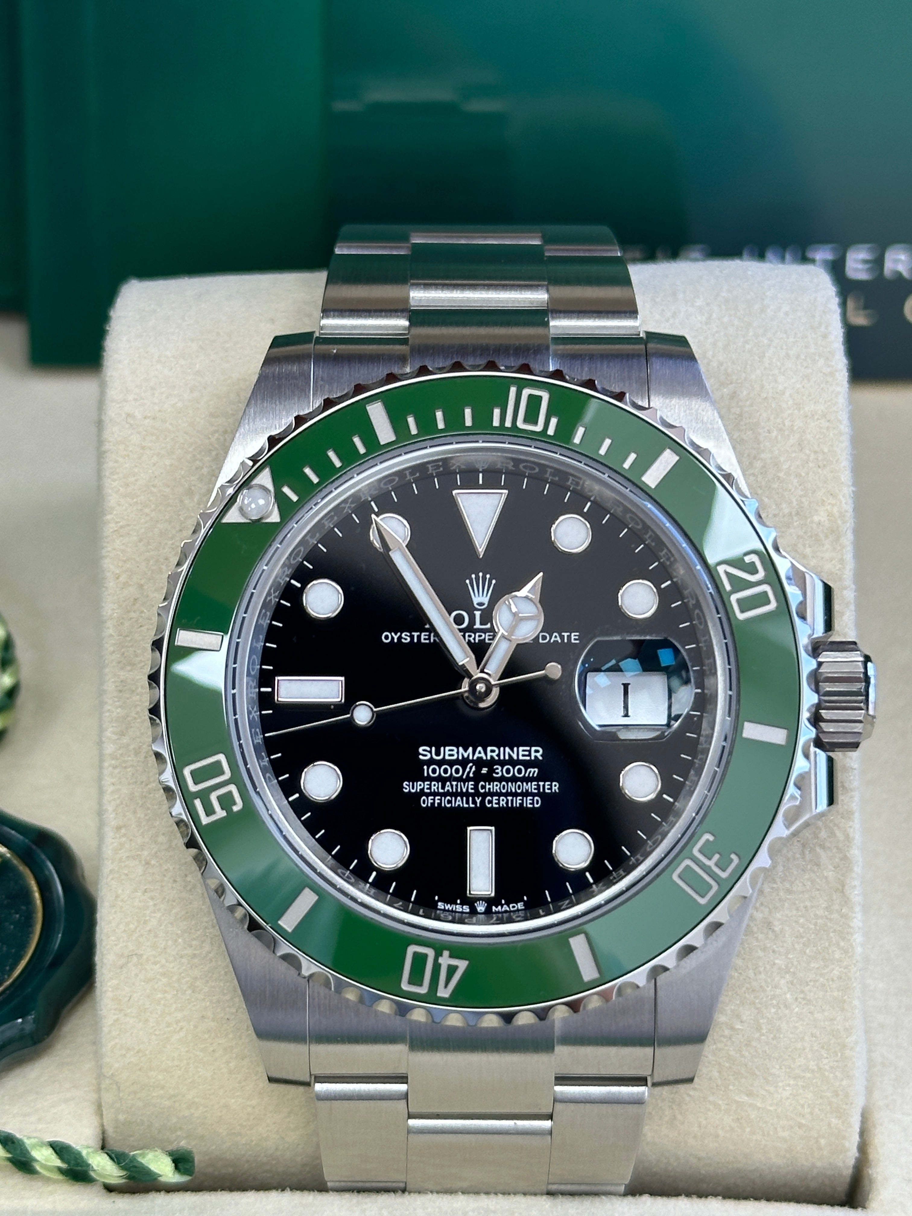 Rolex Submariner "Starbucks/Kermit" 41mm Black Dial Green Bezel 126610LV – New