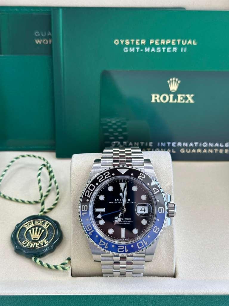 Rolex GMT-Master II "Batgirl" 40mm Black Dial Blue and Black Bezel Jubilee