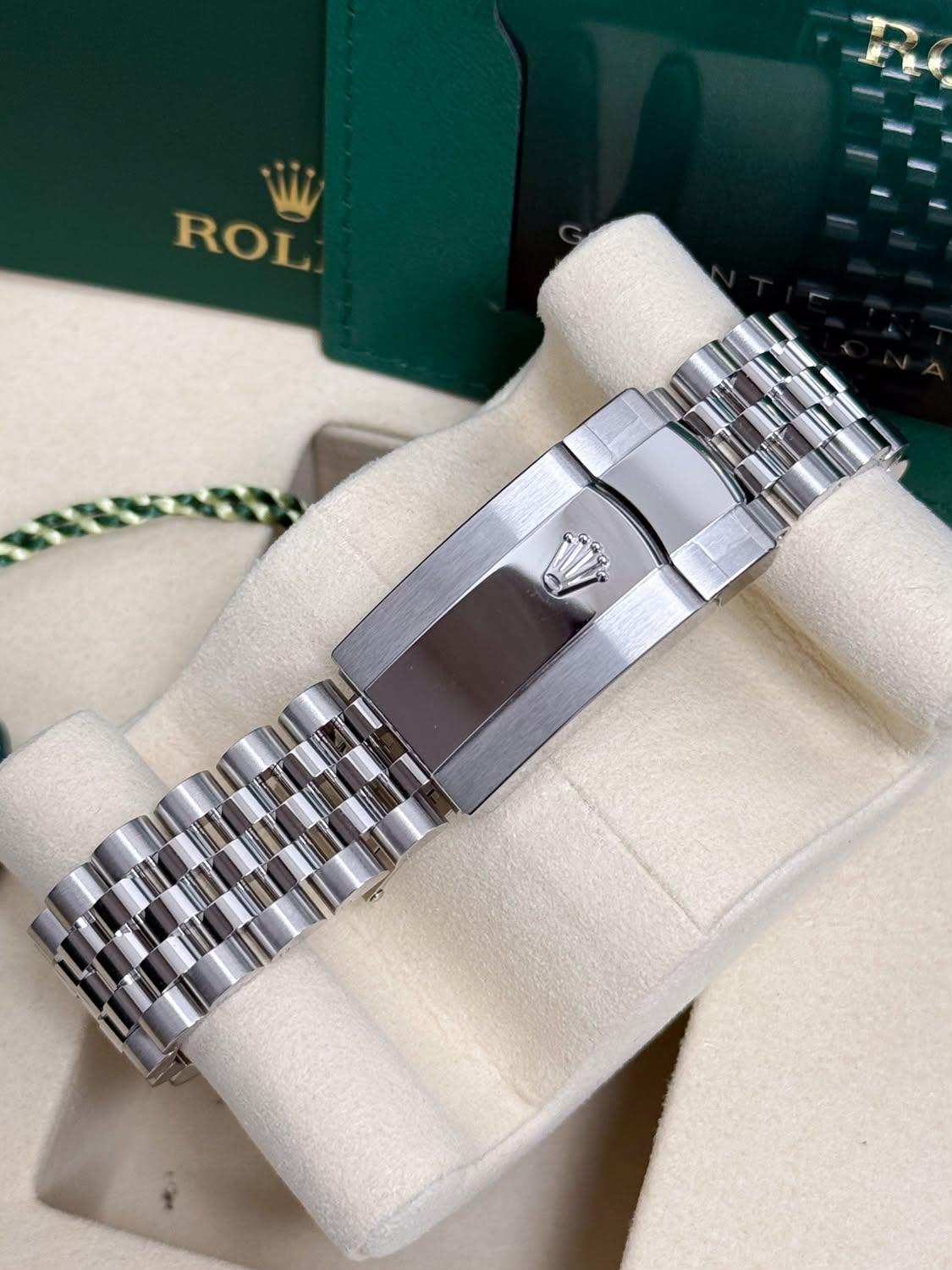 Rolex Datejust 41mm Blue Roman Dial Fluted Bezel Jubilee Bracelet 126334