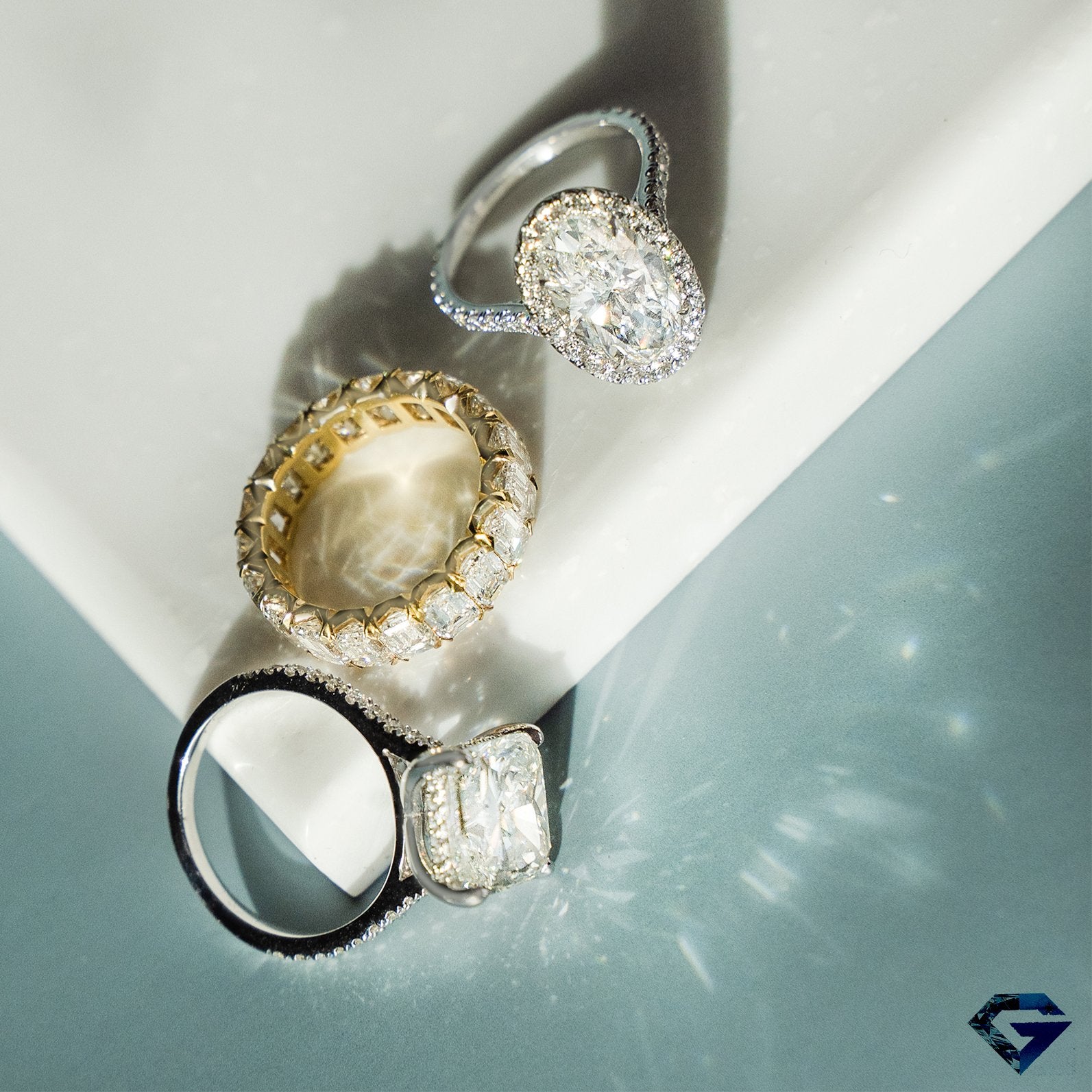 Oval Diamond Halo Ring