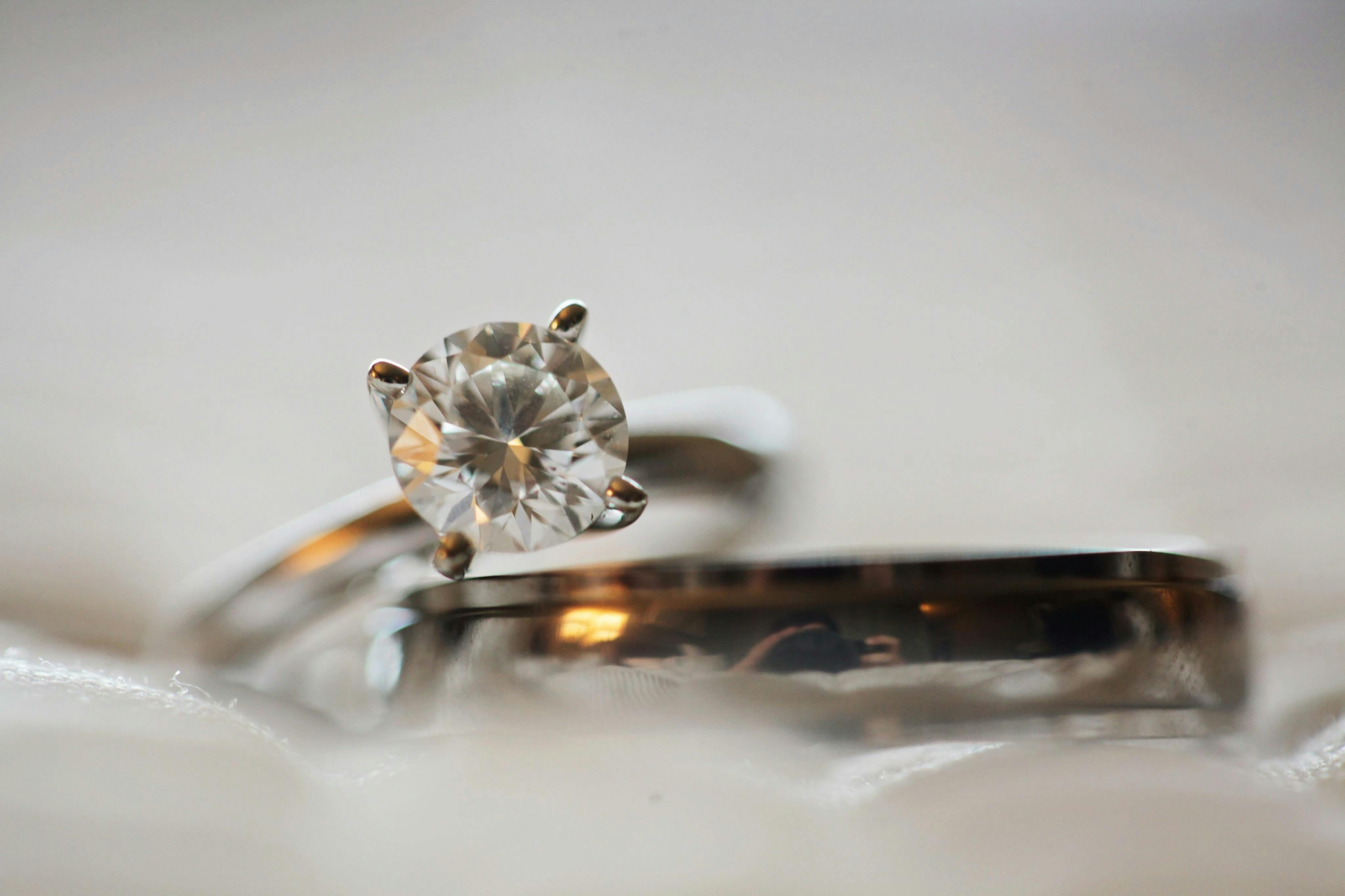 Lab-Grown vs. Natural Diamonds: What You Need to Know