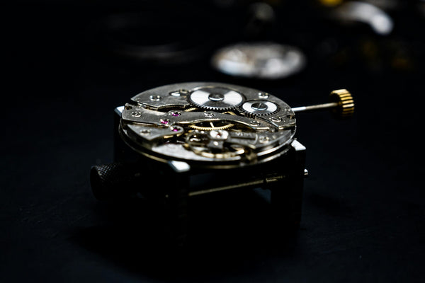 The Evolution of Rolex Watch Movements: How Rolex Sets Itself Apart in Precision and Innovation