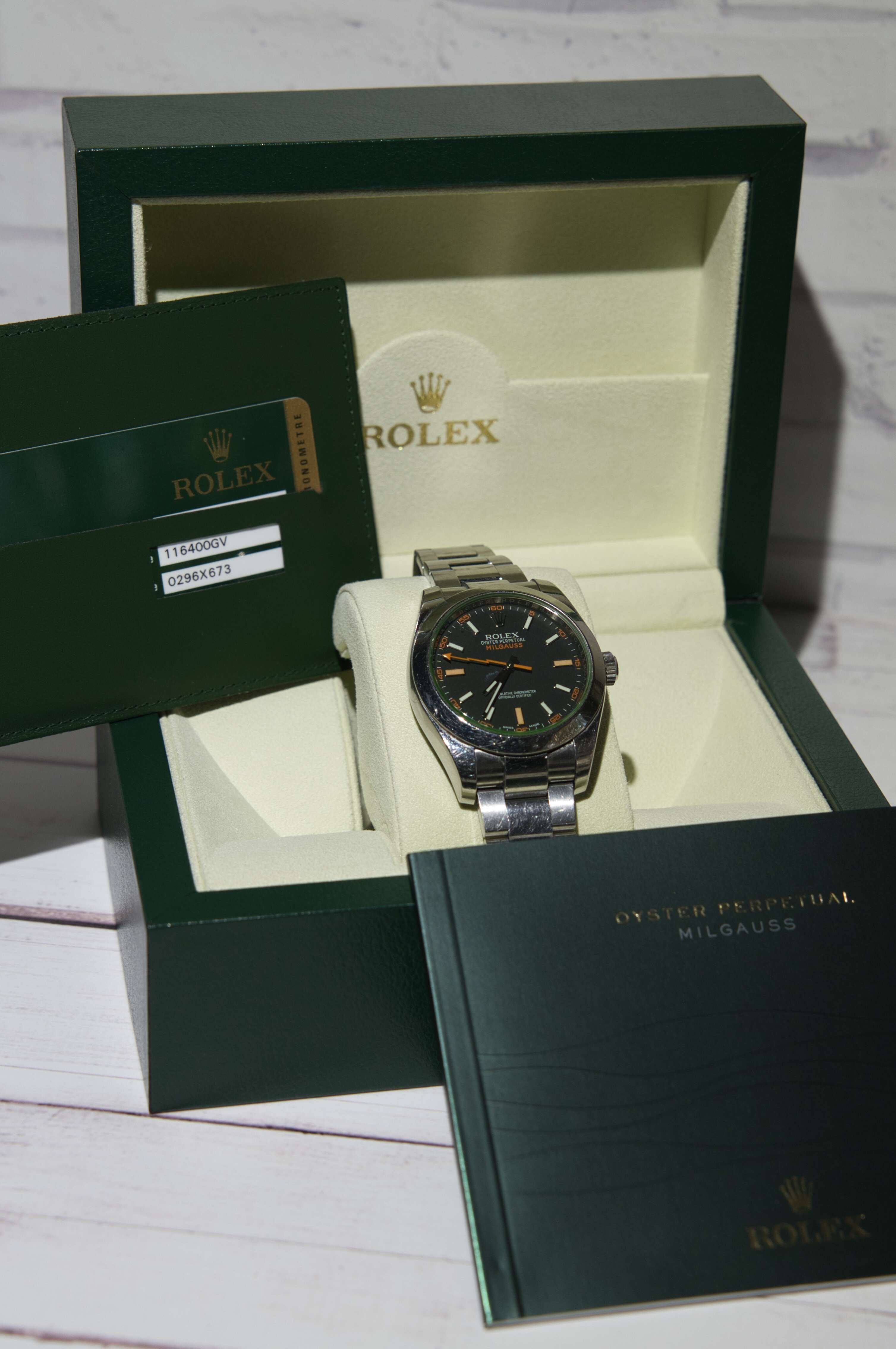 Rolex Diamond Watches vs Classic Rolex Models: Which One Is Right for You?