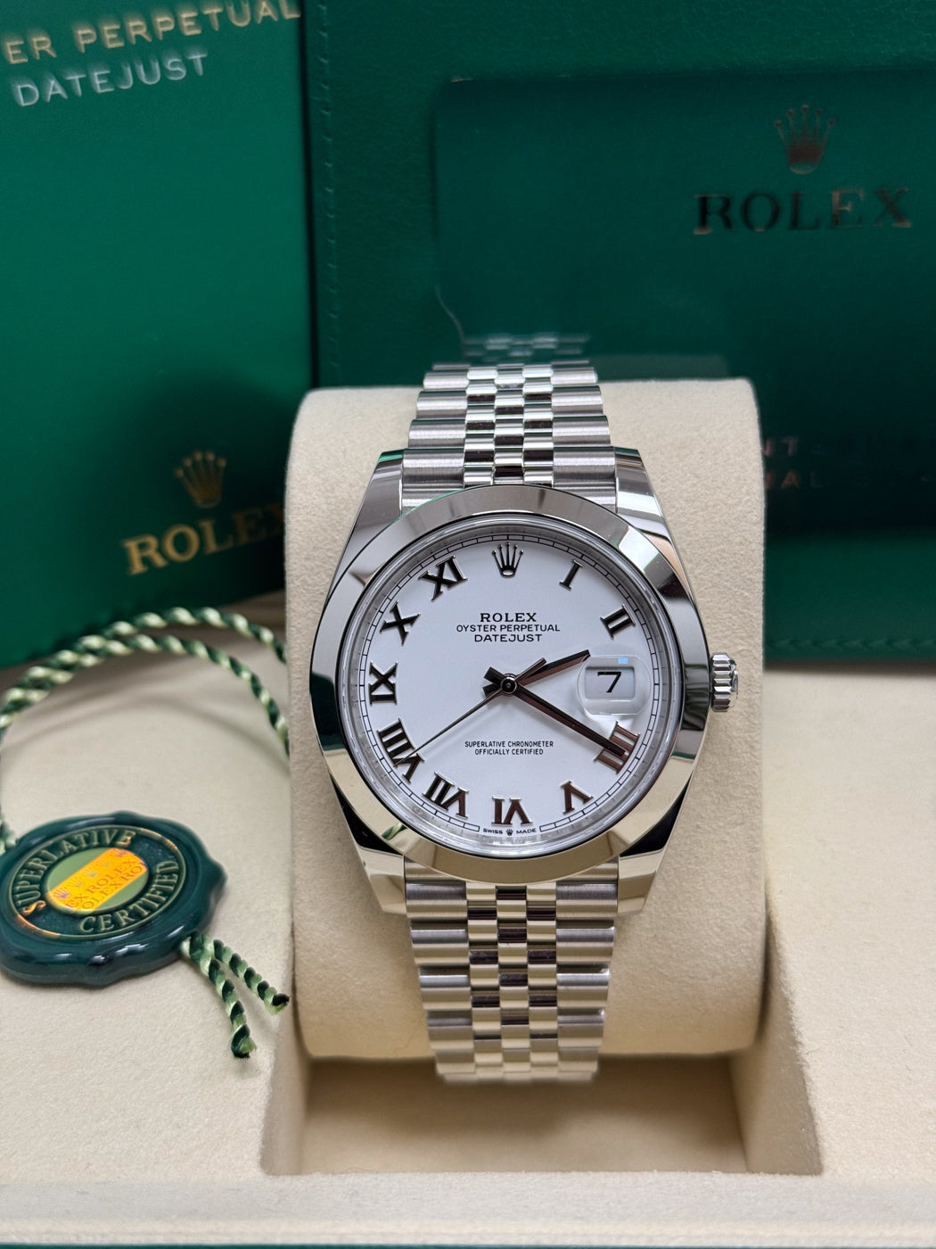 Rolex Datejust 41mm White Roman Dial Smooth Bezel Jubilee Bracelet 126300 – New 2025