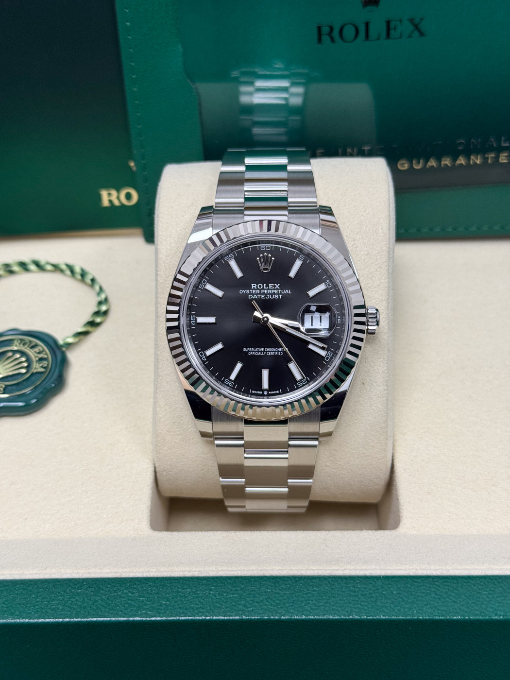 Rolex Datejust 41mm Slate Index Dial Fluted Bezel Oyster Bracelet 126334 – New 2025