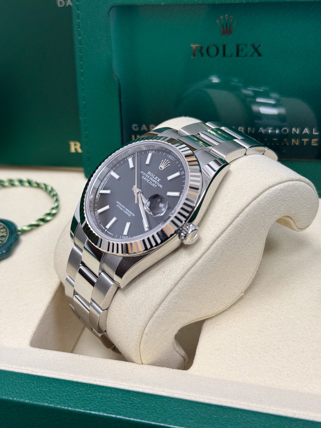 Rolex Datejust 41mm Slate Index Dial Fluted Bezel Oyster Bracelet 126334 – New 2025