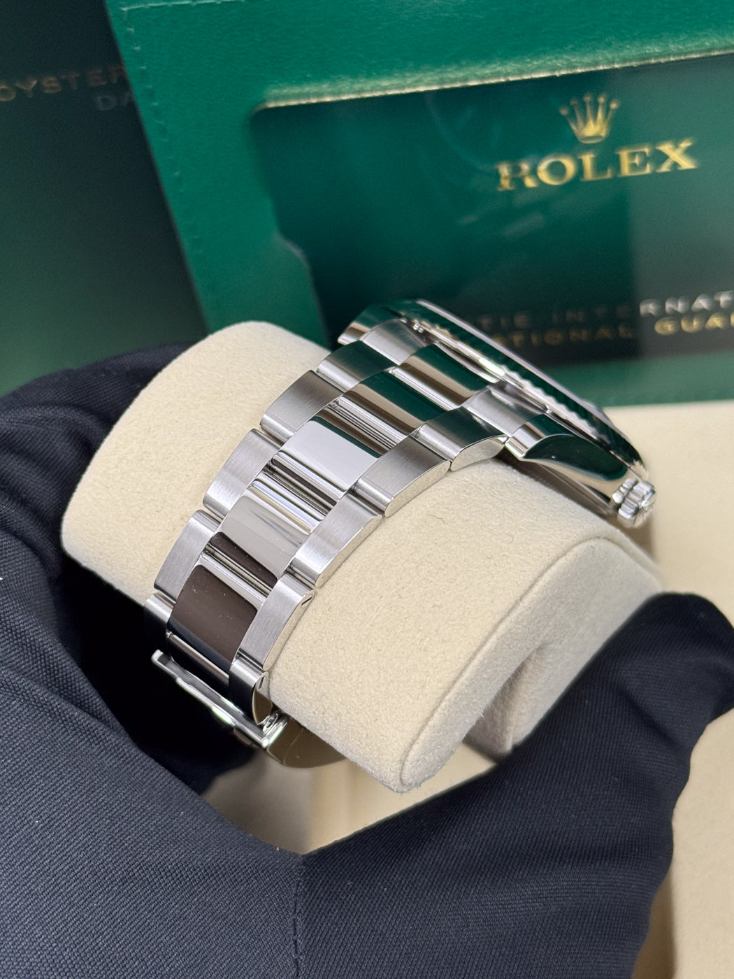 Rolex Datejust 41mm Slate Index Dial Fluted Bezel Oyster Bracelet 126334 – New 2025