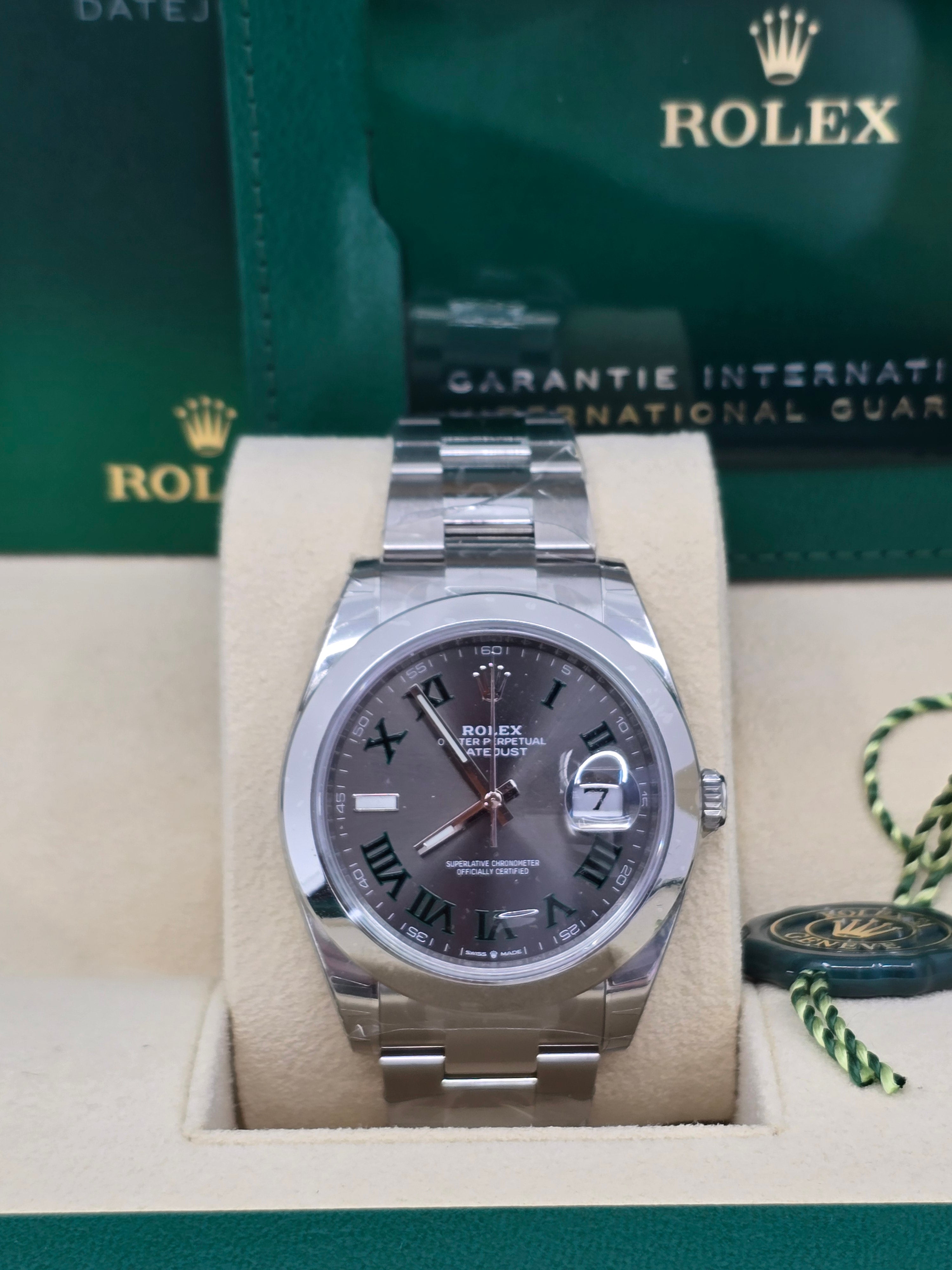 Rolex Datejust 41mm "Wimbledon" Dial Smooth Bezel Oyster Bracelet 126300 – New 2025