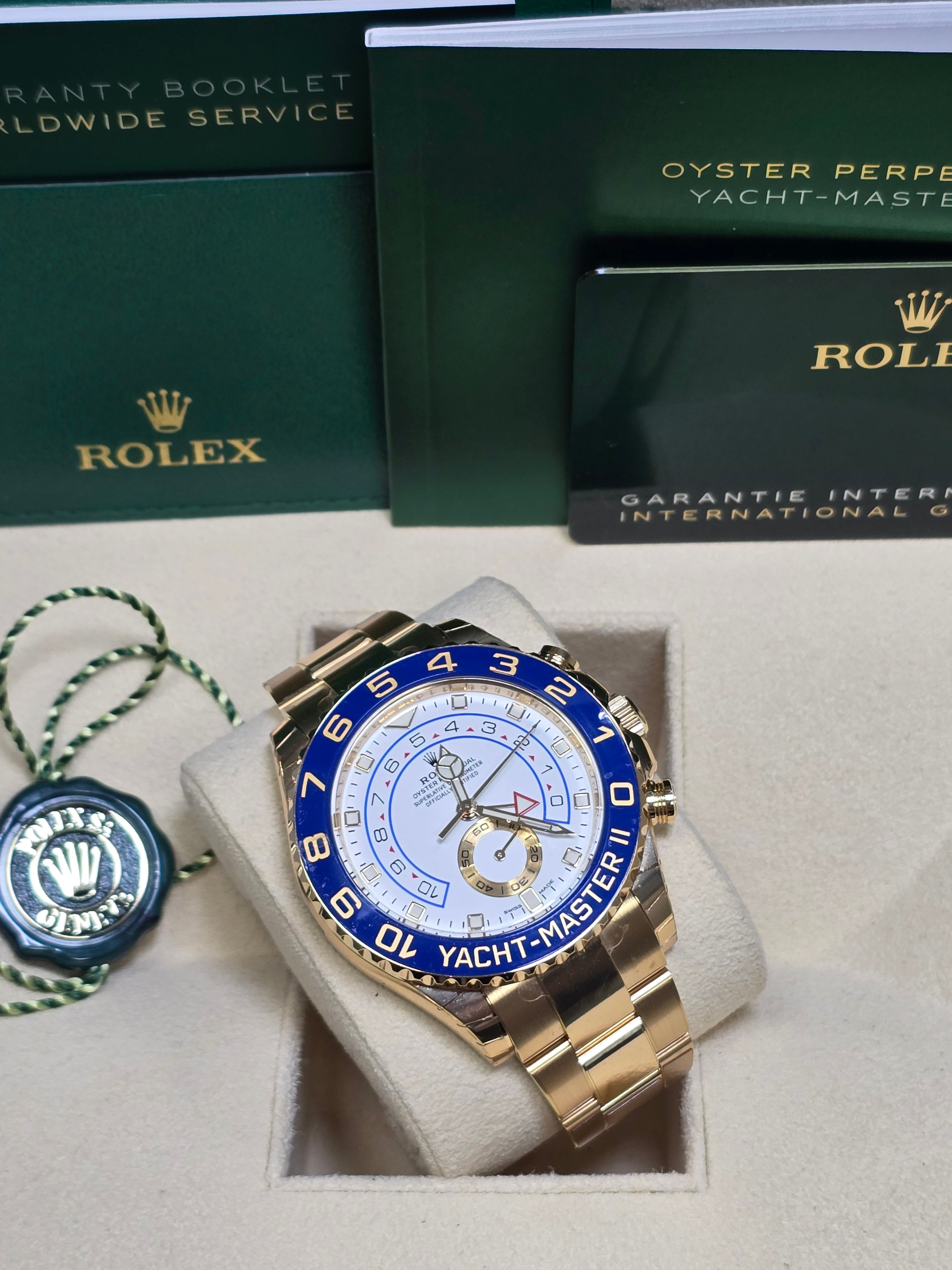 Rolex Yacht-Master II 44mm Yellow Gold - 116688 - Mint 2023