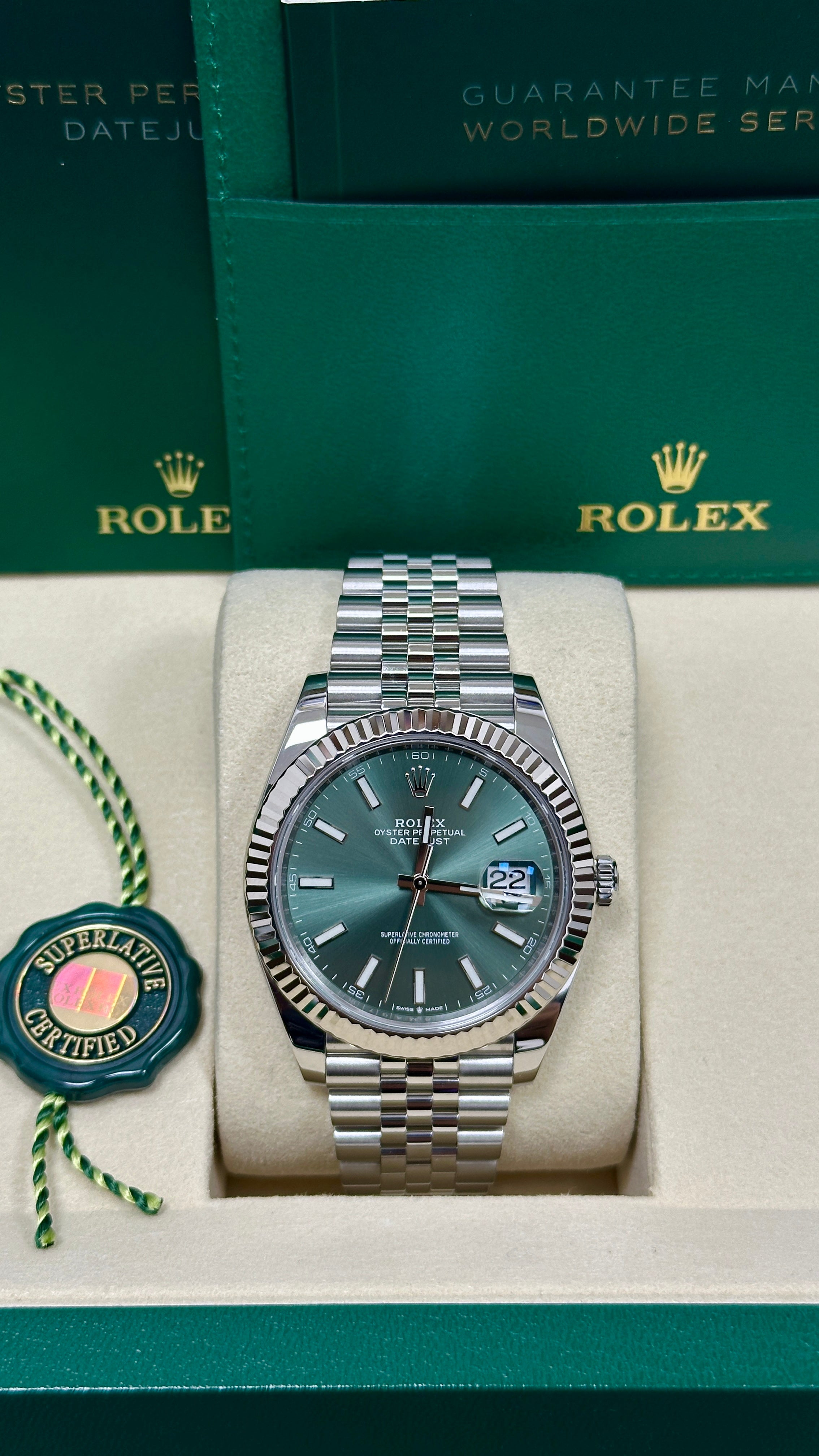 Rolex Datejust 41mm Mint Green Index Dial Fluted Bezel Jubilee Bracelet 126334 – New 2025 / 2026
