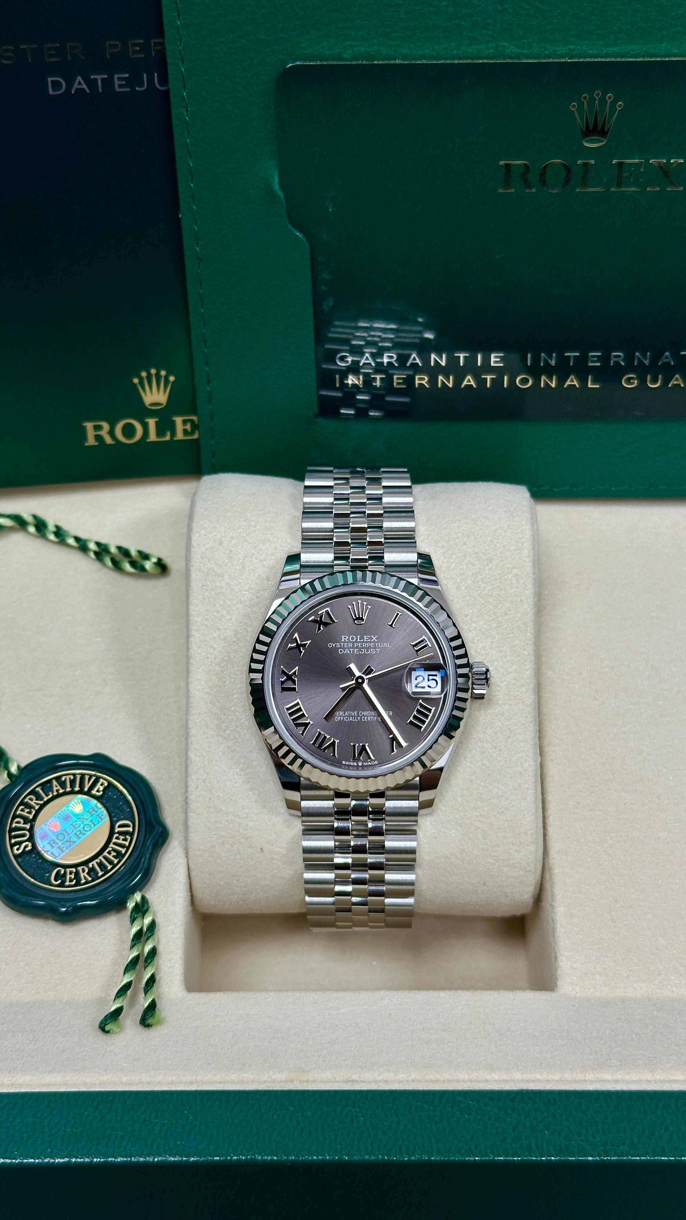 Rolex Lady-Datejust 31mm Grey Roman Dial Fluted Bezel Jubilee Bracelet 278274 – New 2025