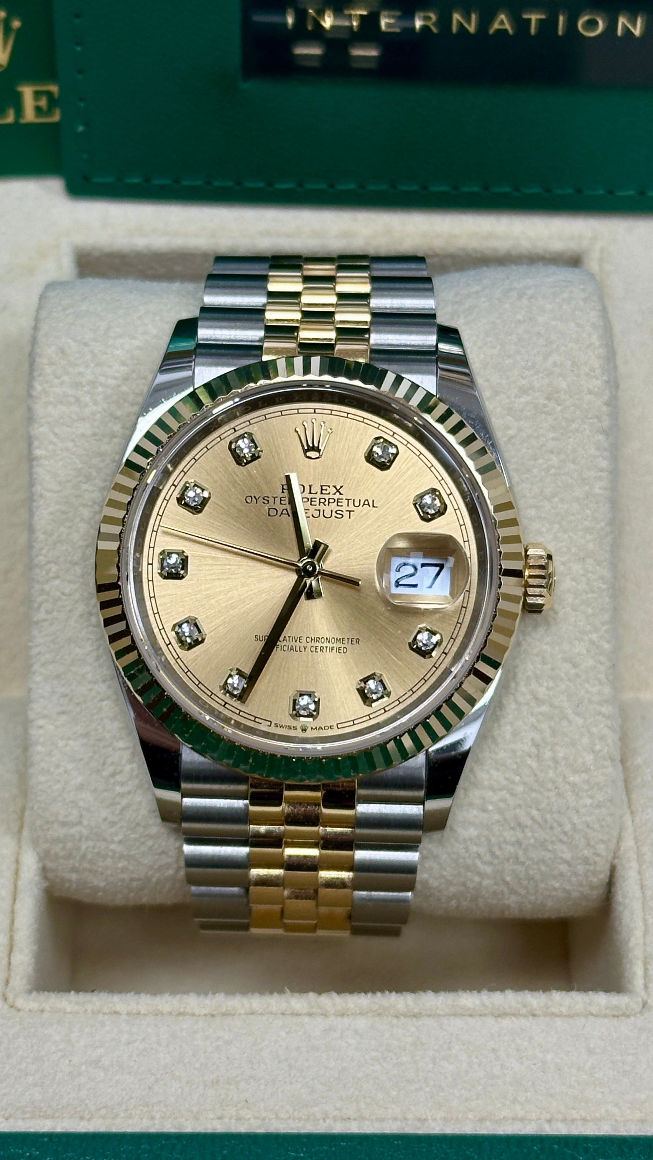 Rolex Datejust 36mm Two-Tone Yellow Gold Champagne Diamond Dial Fluted Bezel Jubilee Bracelet 126233 – New 2025 / 2026