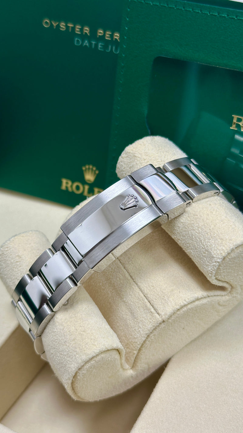 Rolex Datejust 41mm Fluted Bezel White Roman Dial Oyster- 126334 - New 2025