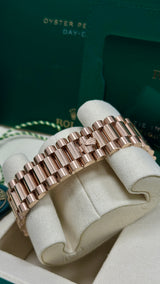 Rolex Day-Date "President" 40mm Everose Gold Olive Green Roman Dial - 228235 - New 2025
