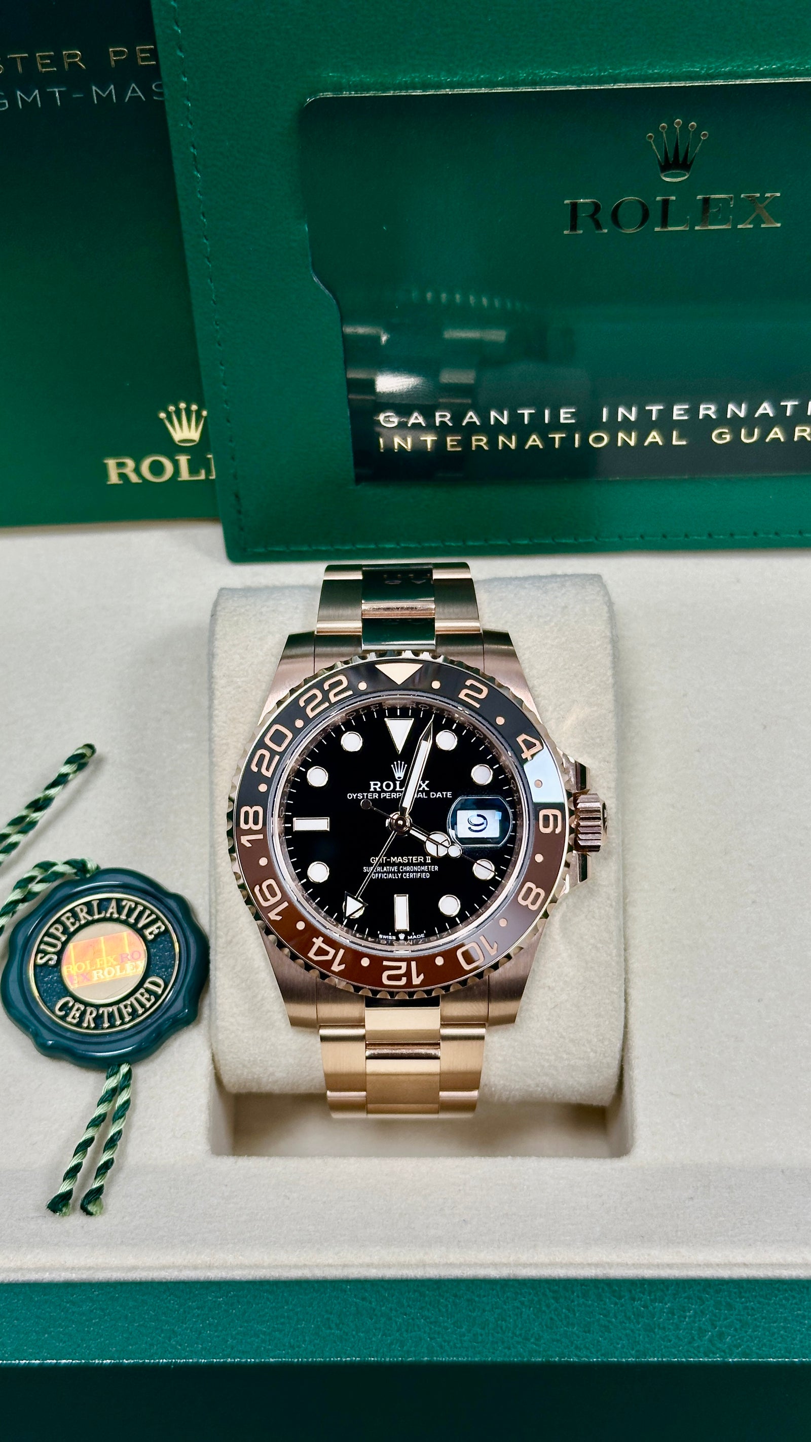 Rolex GMT-Master II 40 mm 126715CHNR Everose Gold “Rootbeer” Black