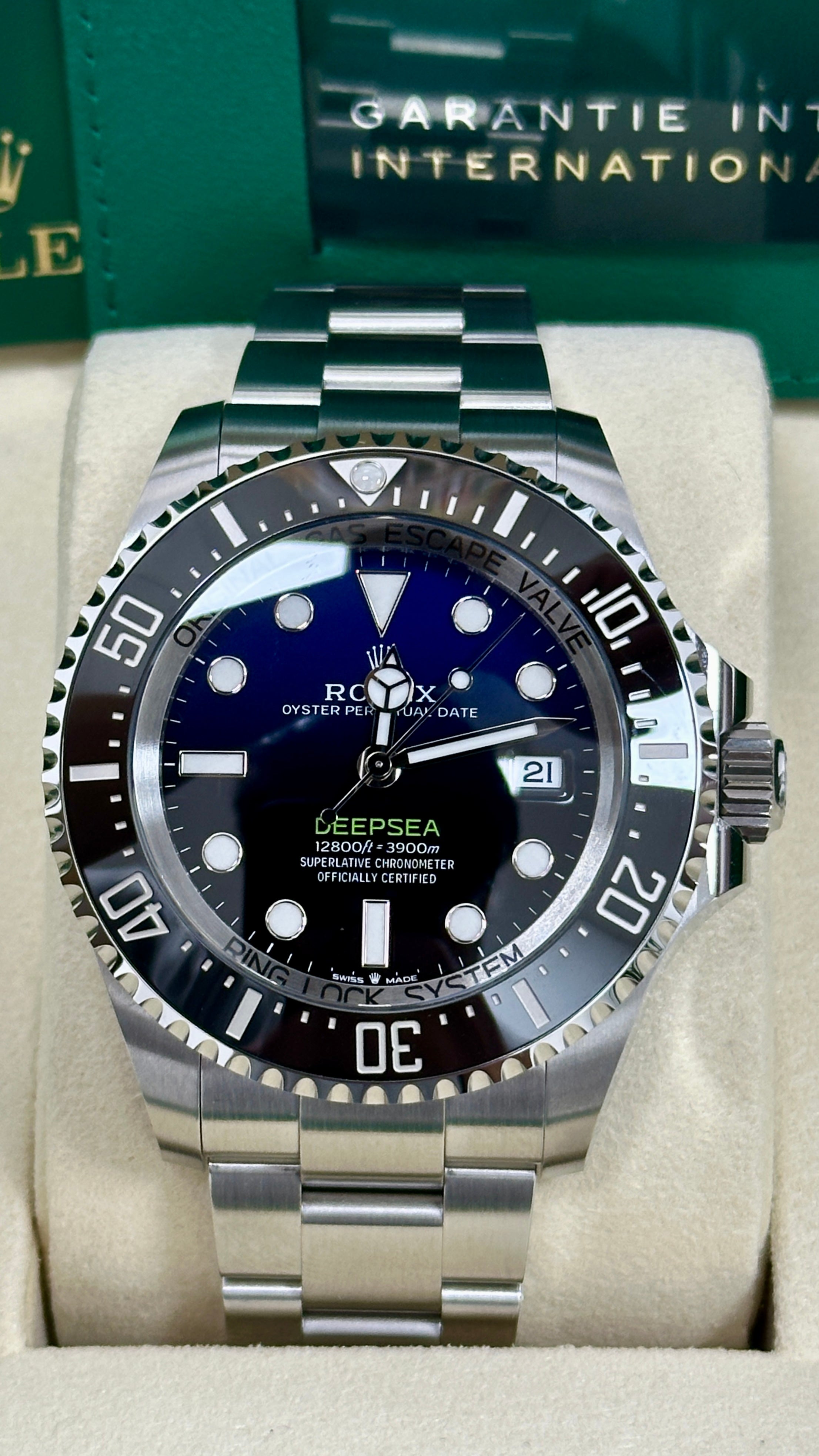Ocean Circle – Deep Blue Rolex Deepsea 44mm 136660 “James Cameron” D-Blue Dial | New 2025