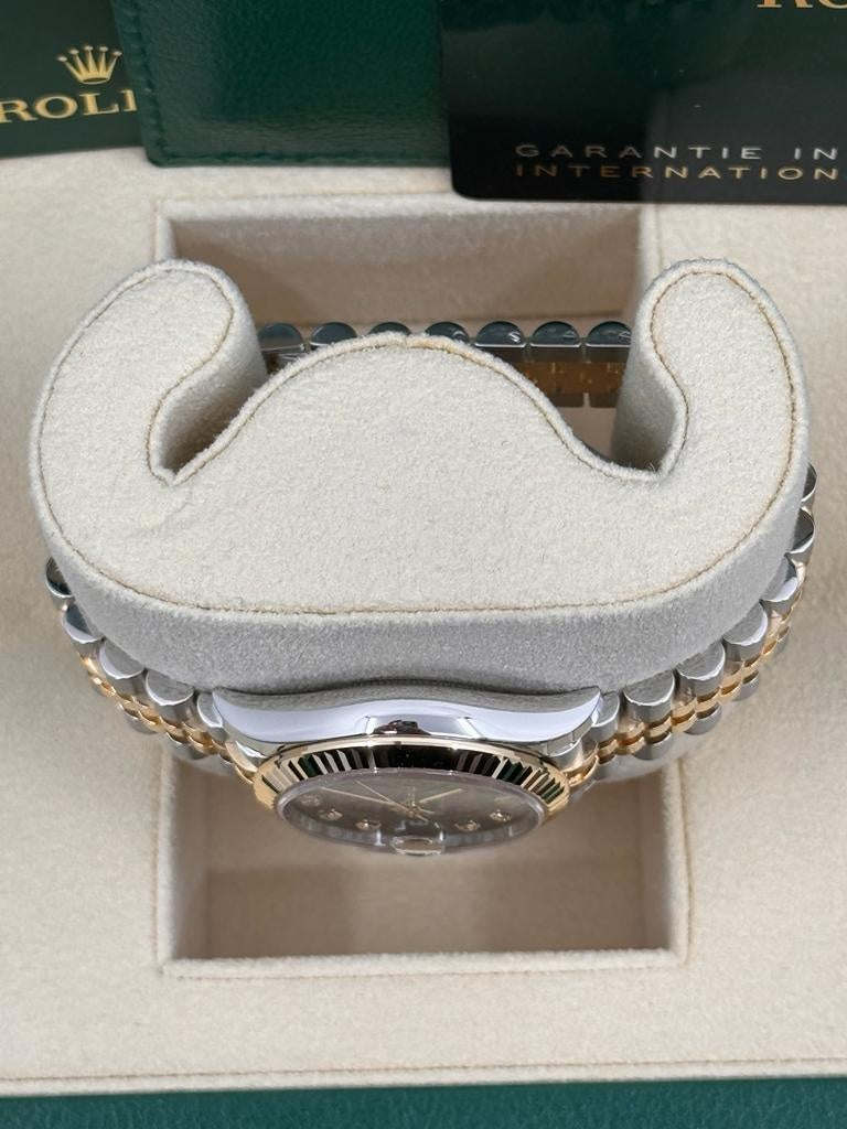 Rolex Lady-Datejust 31mm Two-Tone Yellow Gold Black/Dark Grey Mother of Pearl