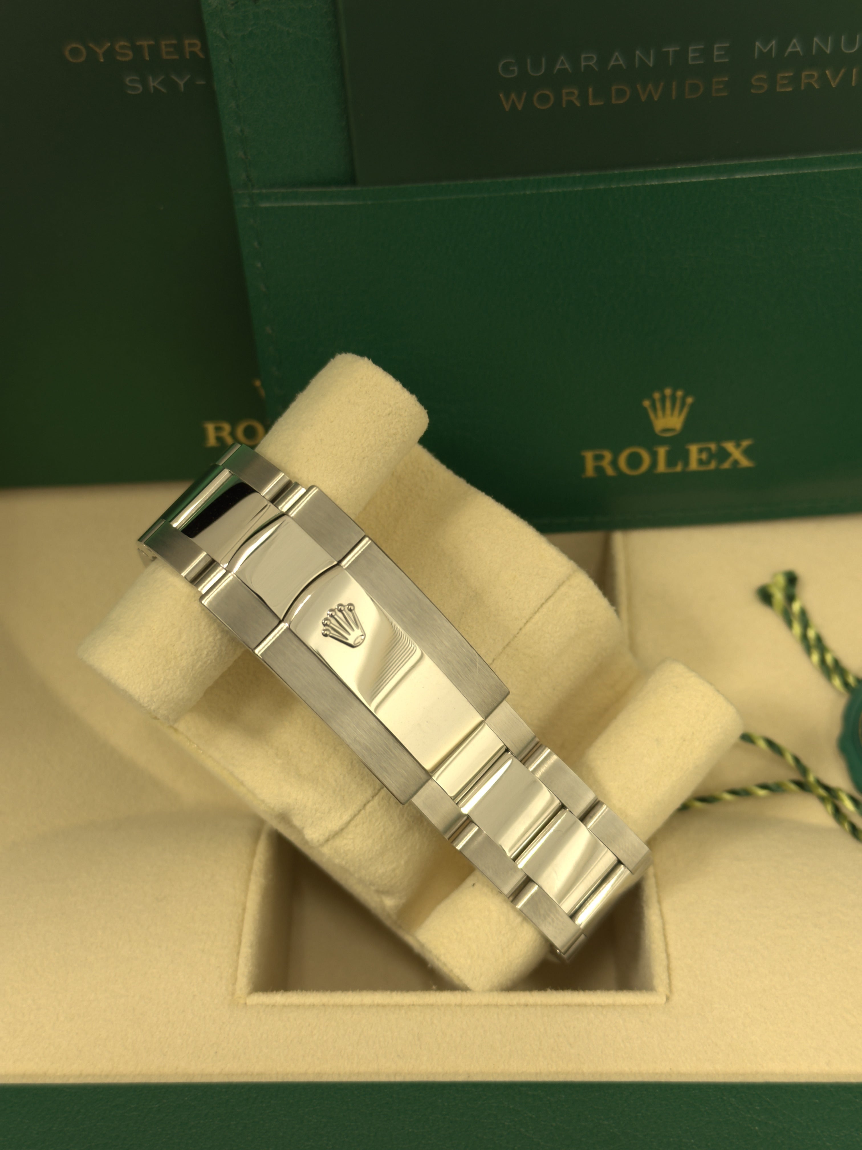 ROLEX 空箱と付属品セット Rolex Sky-Dweller 42mm White Dial Oyster Bracelet 336934 – New 2025 /