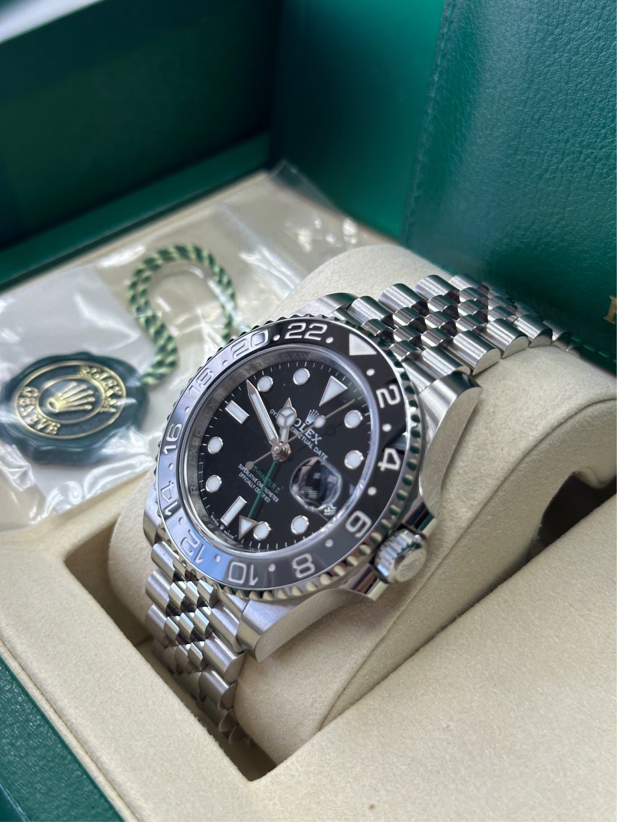 Side Profile of Rolex GMT-Master II 126710GRNR Showing Bezel and Case Detail