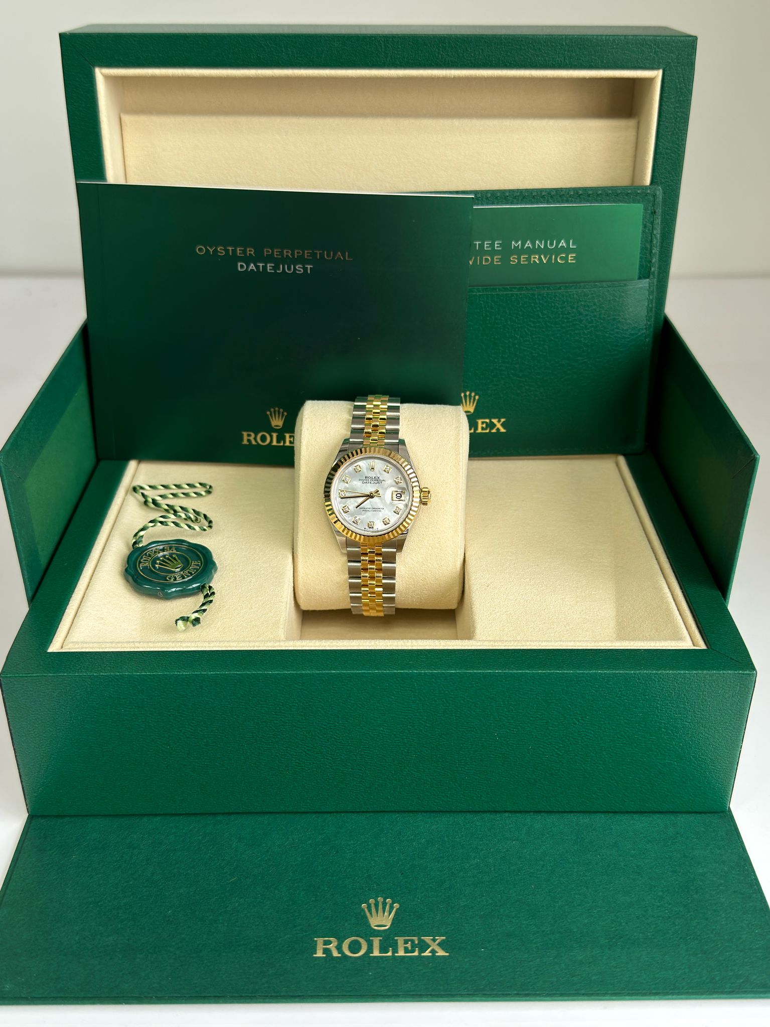 Rolex Lady-Datejust 31mm Two-Tone Yellow Gold Mother of Pearl Diamond Dial Fluted Bezel Jubilee Bracelet 278273 – New 2025