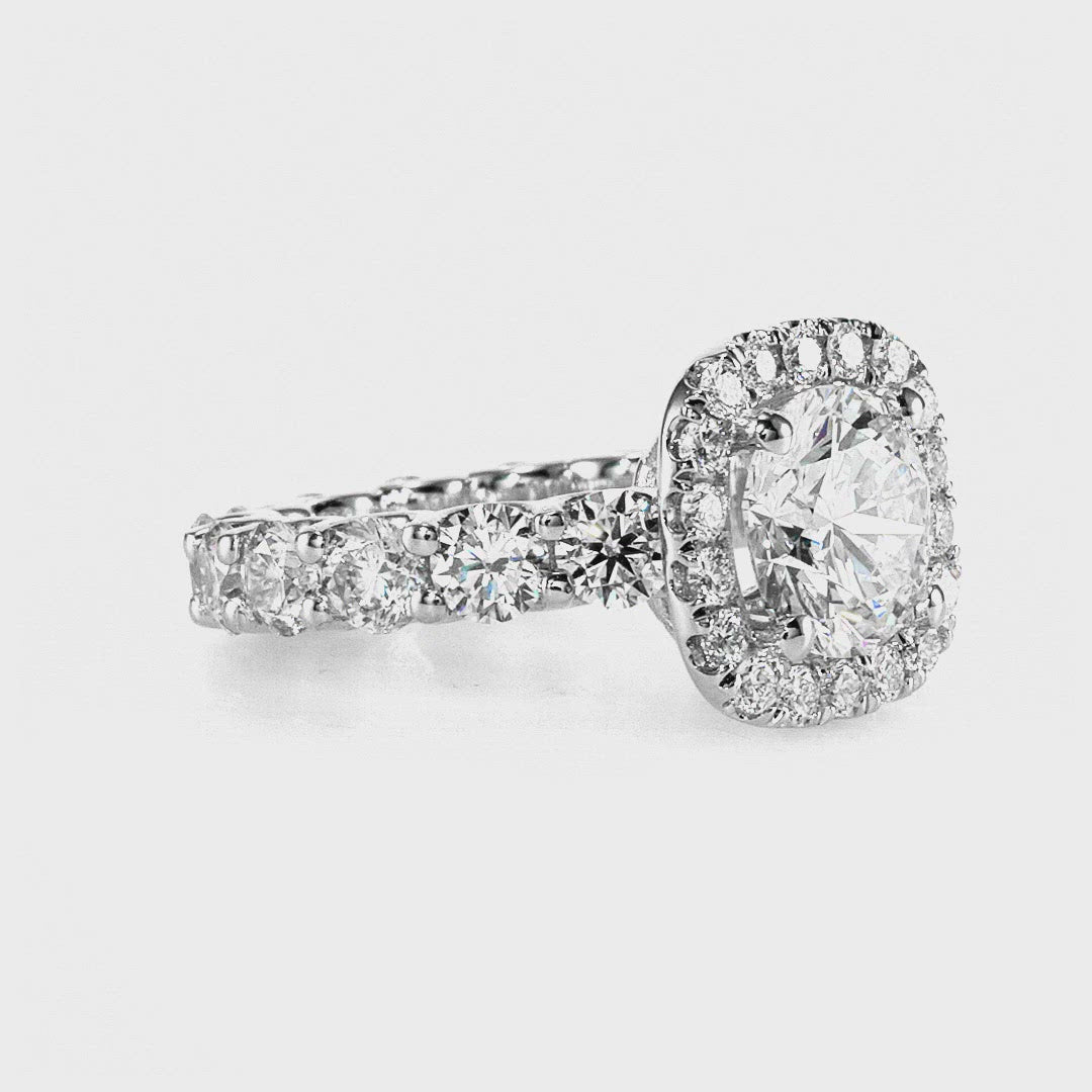 Round Diamond Halo Ring